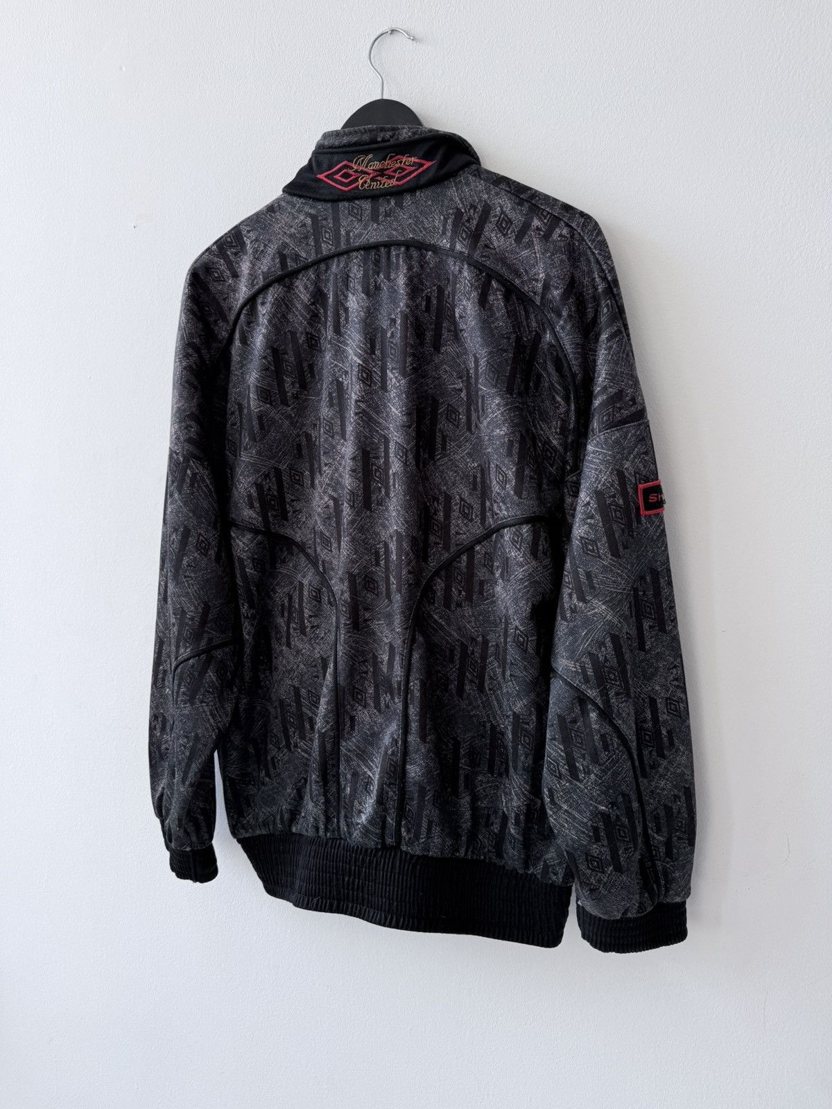 Umbro 🩸RARE🩸Umbro Manchester United Vintage 1992/1993 Sharp Jacket Size US L / EU 52-54 / 3 - 18 Thumbnail