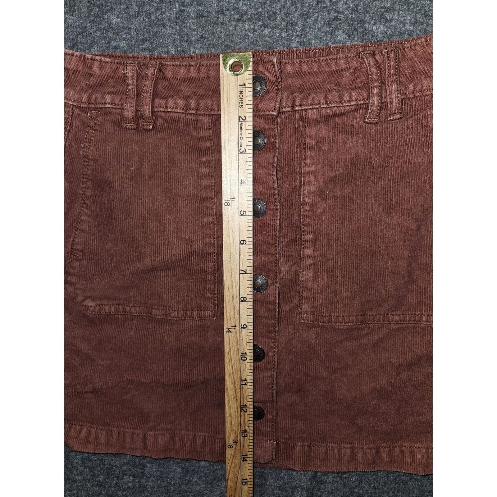 Vintage VINTAGE American Eagle Skirt Womens 2 Brown Corduroy Super High Rise A-Line Button Front (note: original is non-vintage) Size 26" / US 2 / IT 38 - 6 Thumbnail