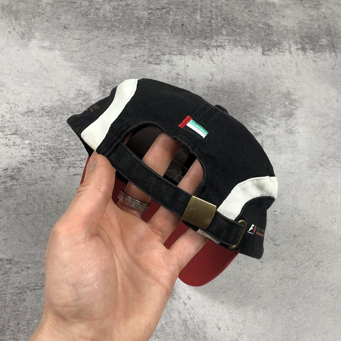 Formula 1 Vintage 2010 Abu Dhabi Grand Prix Etihad Cap Size ONE SIZE - 10 Thumbnail