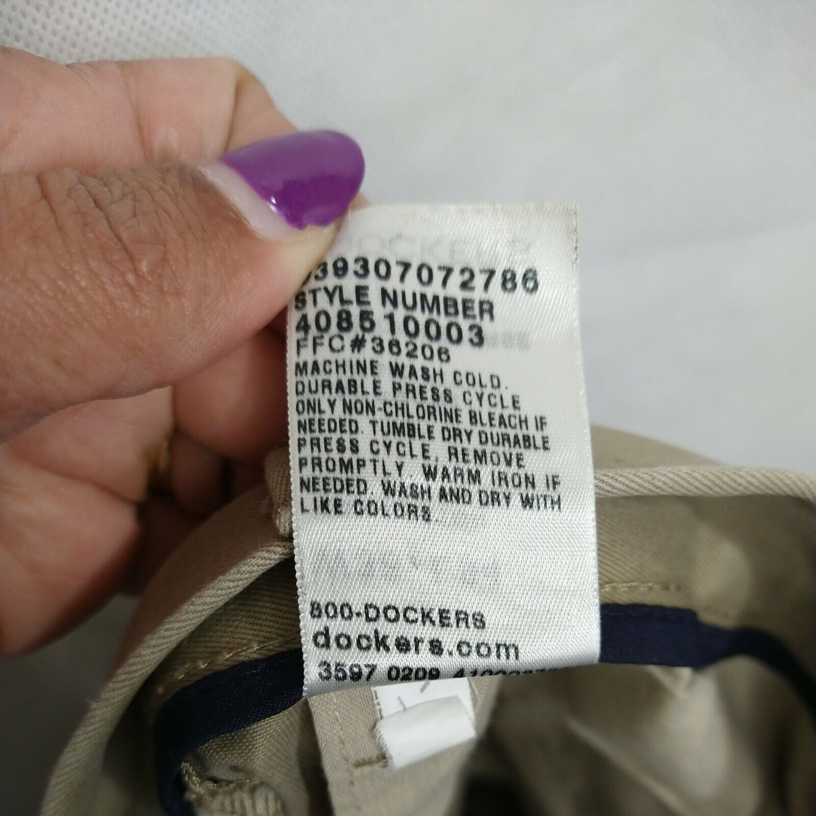 Dockers Dockers D3 Classic Fit Khaki Pants Men Size 38 Straight Leg Size US 38 / EU 54 - 6 Thumbnail