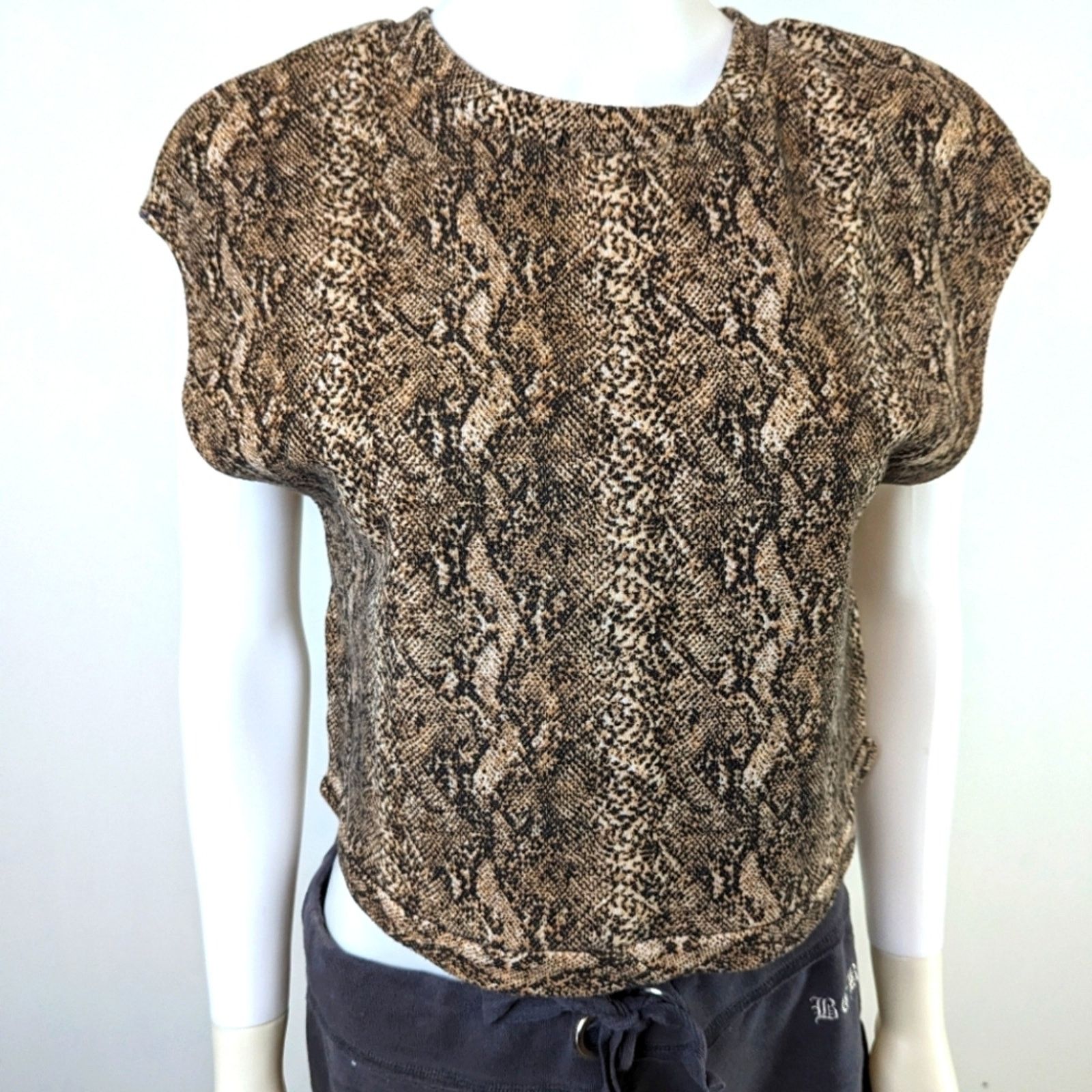 Zara Zara Trafuluc Cropped Snake Print Shirt S Size S / US 4 / IT 40 - 1 Thumbnail