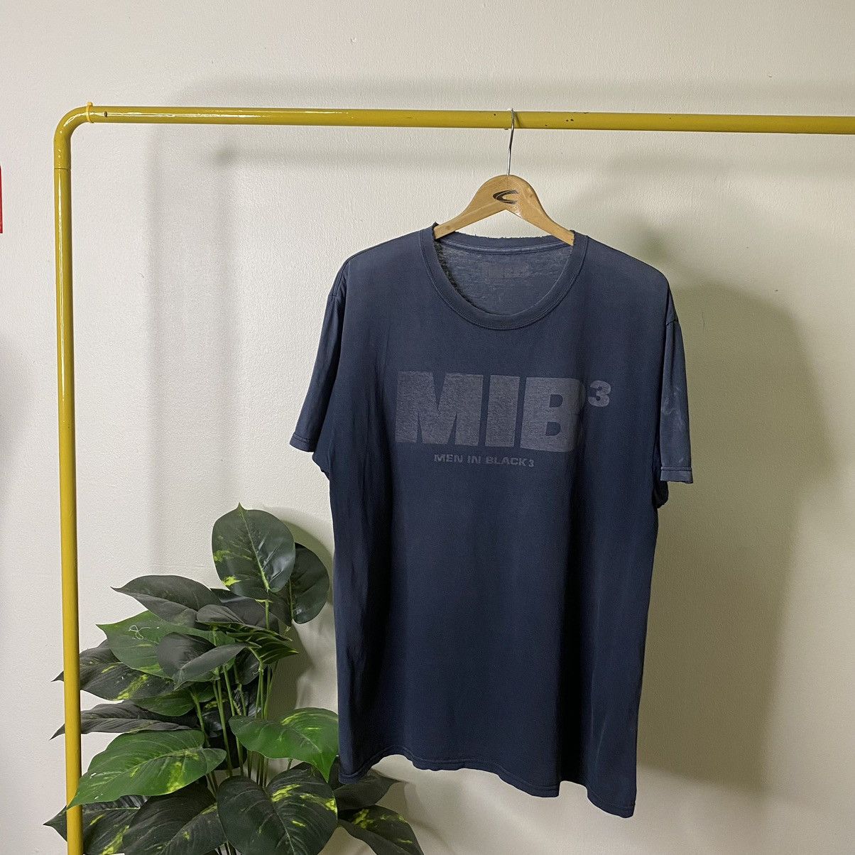 Vintage Vintage 2013 Men In Black 3 Distressed Promo Tee Size US L / EU 52-54 / 3 - 1 Thumbnail