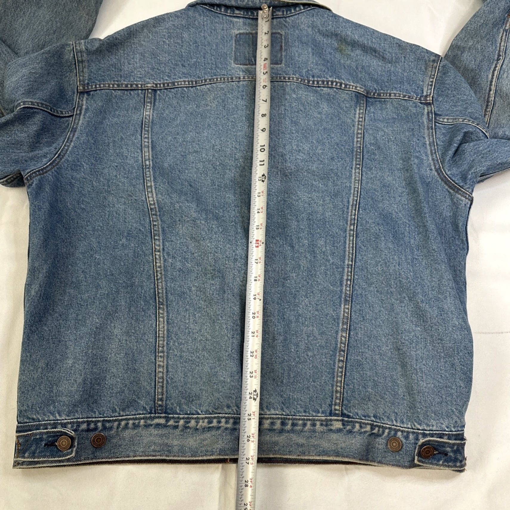 Levi's VINTAGE Levi's Trucker Jacket Mens XL Blue Denim Euc Lined Plaid Accents Size US 36 / EU 52 - 8 Thumbnail