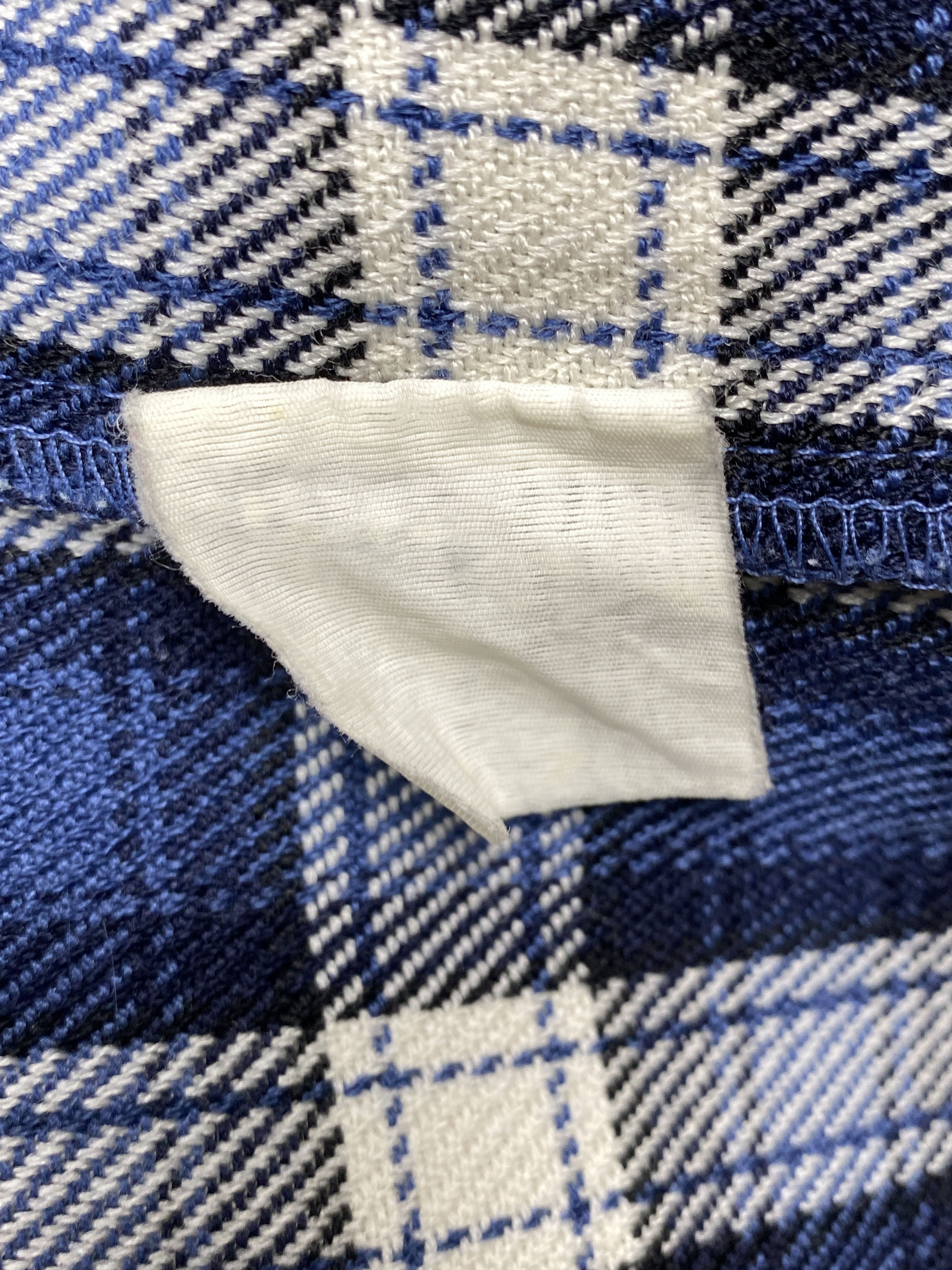 Japanese Brand Vintage Break Off Flannel Long Sleeve T Shirt J1679 Size US M / EU 48-50 / 2 - 7 Thumbnail