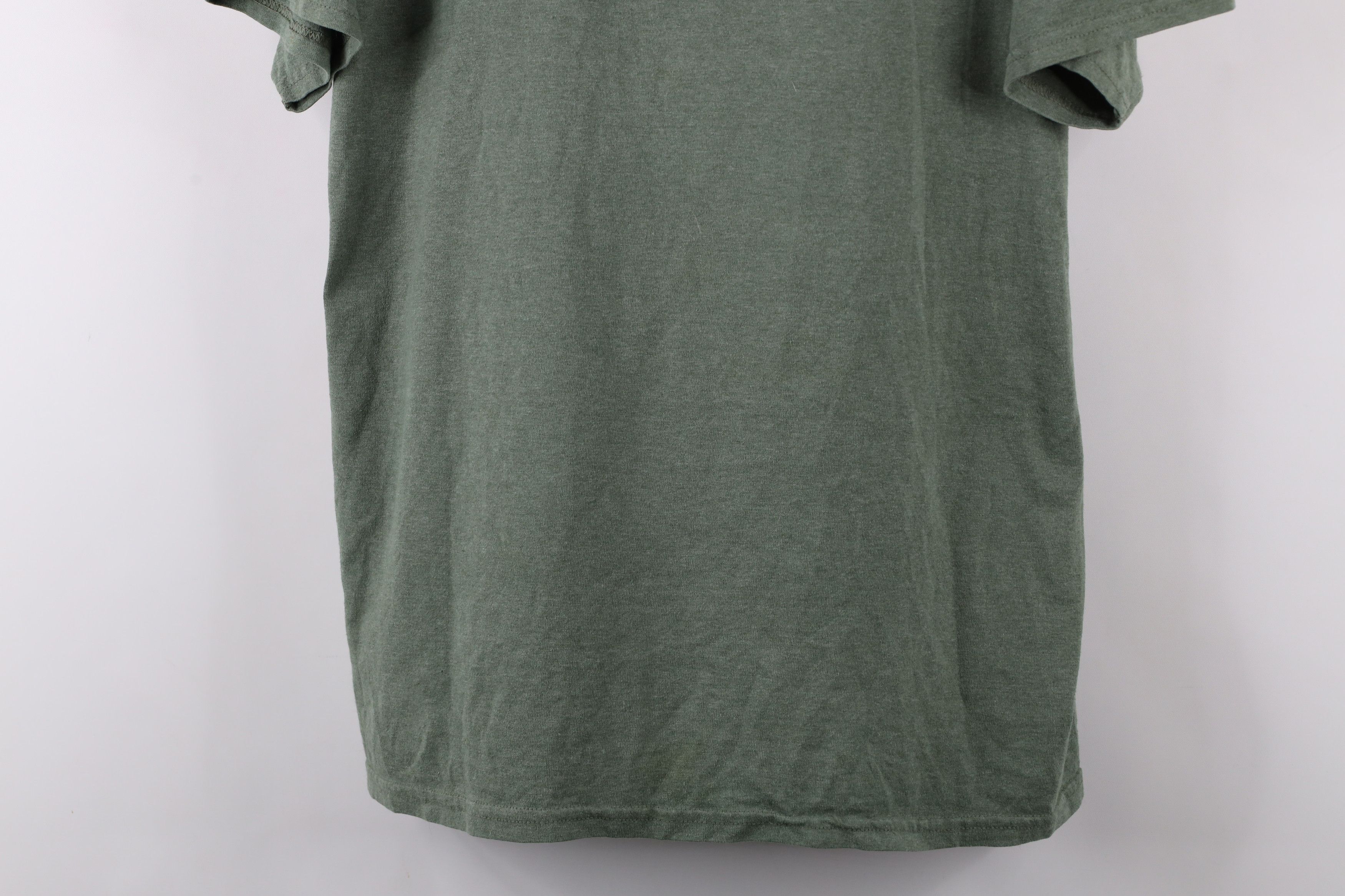 Vintage Vintage SGA Hockeytown Camouflage Detroit Red Wings T-Shirt Size US XL / EU 56 / 4 - 3 Thumbnail