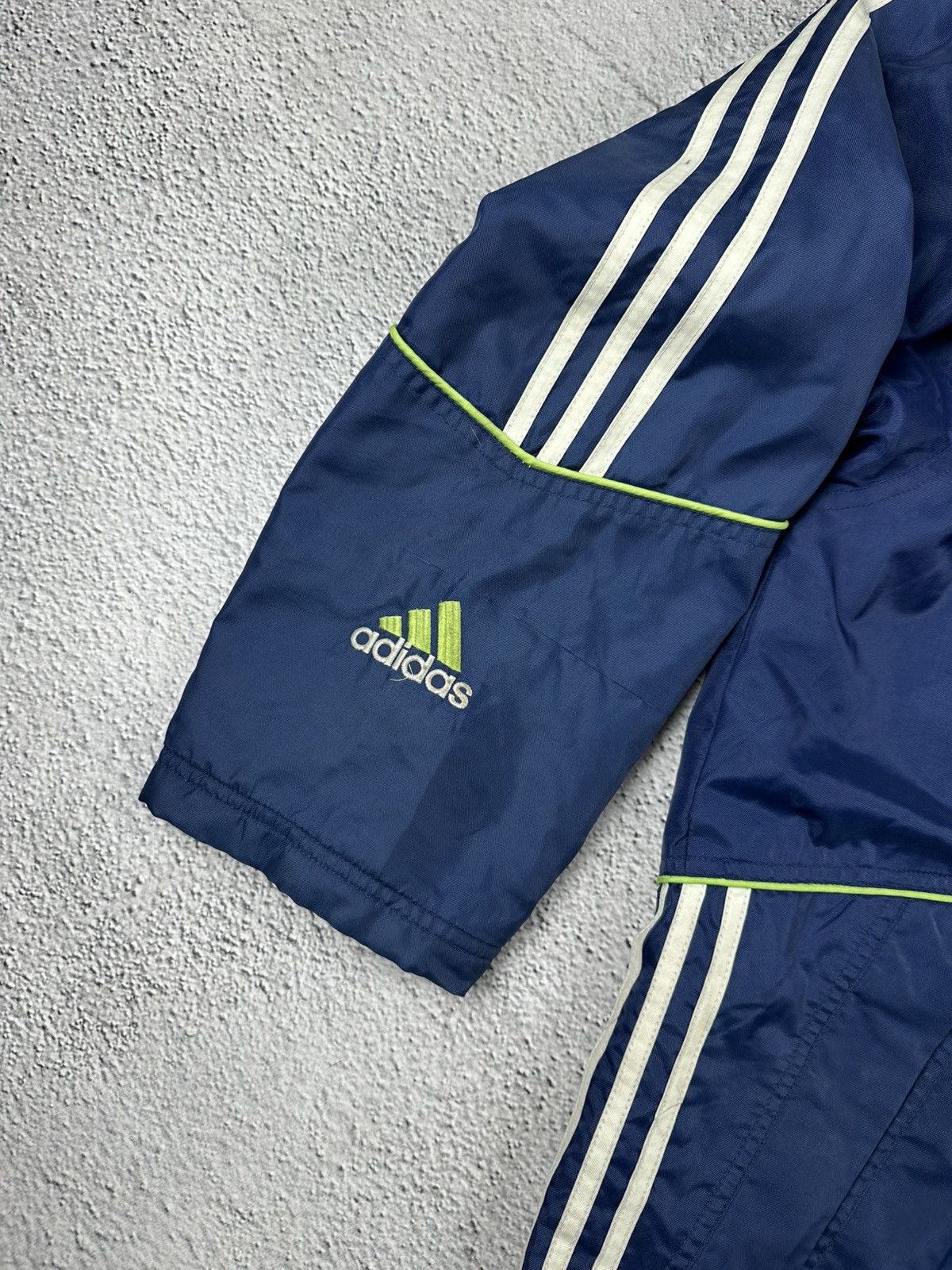 Adidas Vintage Adidas Down Puffer Jacket Striped Nylon Y2K Style Size US S / EU 44-46 / 1 - 12 Thumbnail