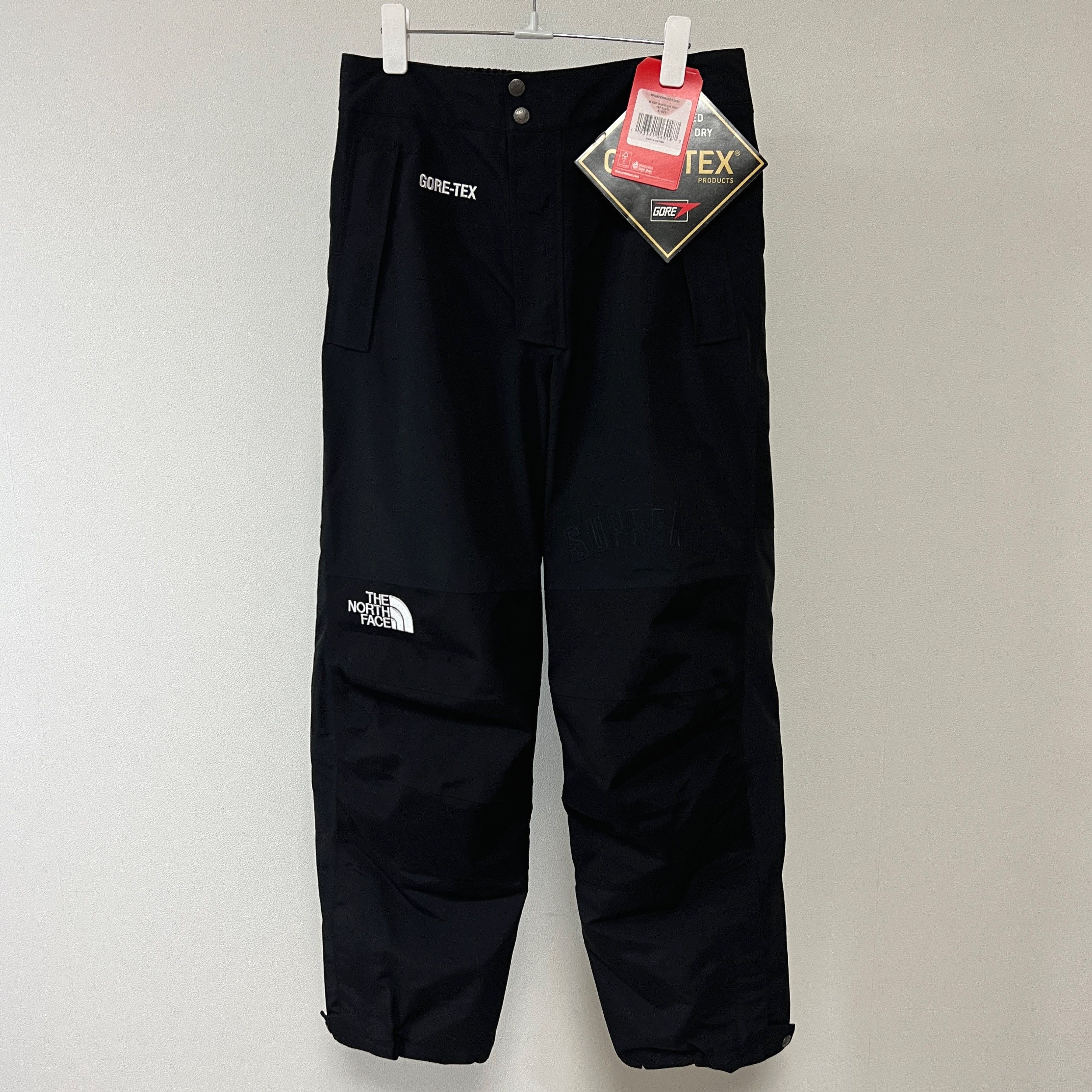 SUPREME × NORTH FACE 19SS Arc Logo Pant Supreme The North Face Arc Logo Mountain Pant (SS19) - $348