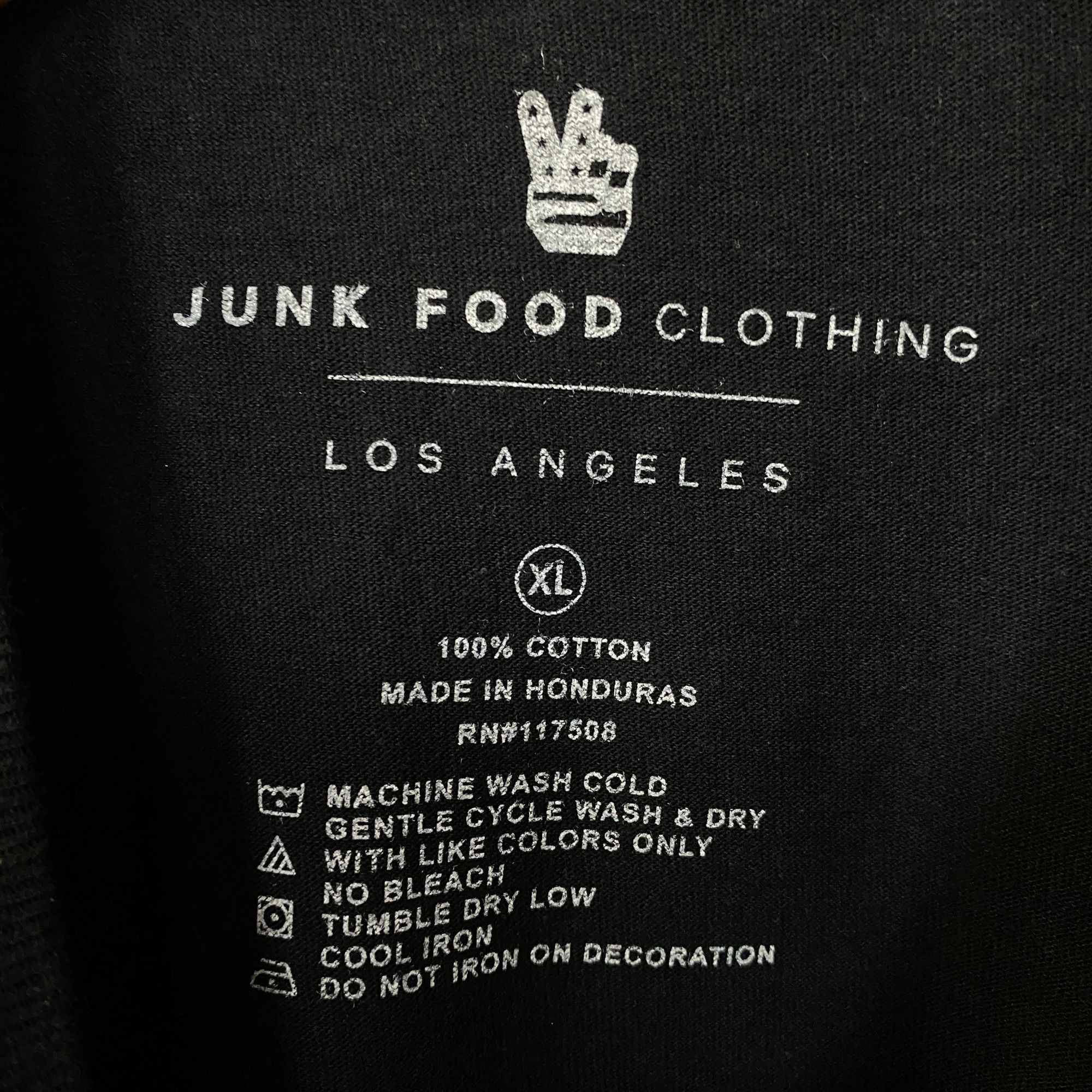 Junk Food The Band Live in Concert Graphic T-Shirt XL Size US XL / EU 56 / 4 - 4 Thumbnail