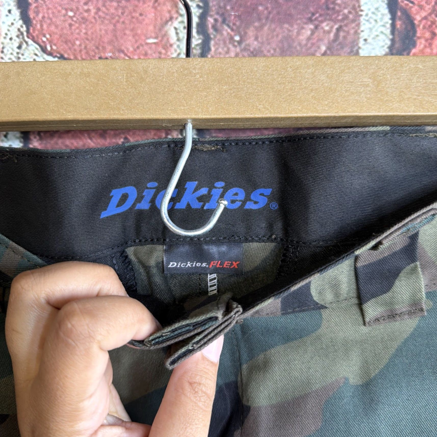 Dickies Dickies 874 Pants Mens 34x30 Green Camo Cargo Straight Regular Flat Front Button Pocket Size US 30 / EU 46 - 2 Thumbnail