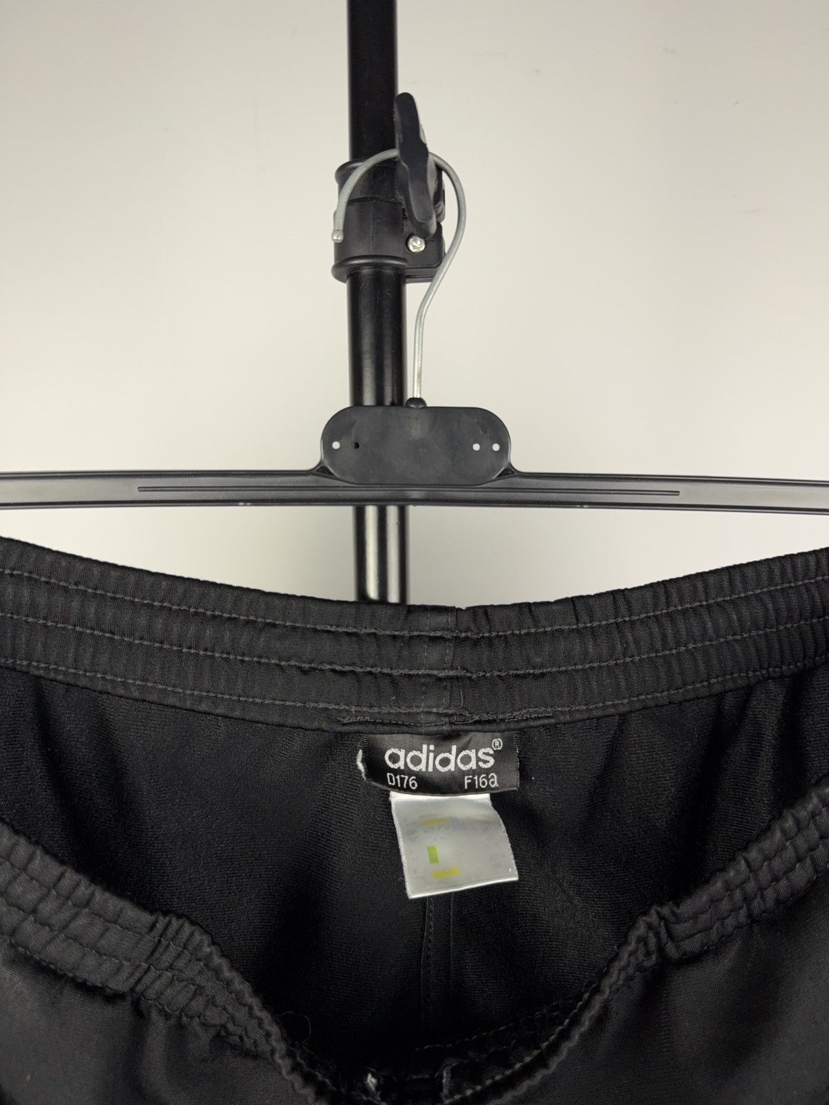 Adidas Vintage 90s Retro Adidas Trefoil Snap Button Track Shorts M Size US 34 / EU 50 - 11 Thumbnail