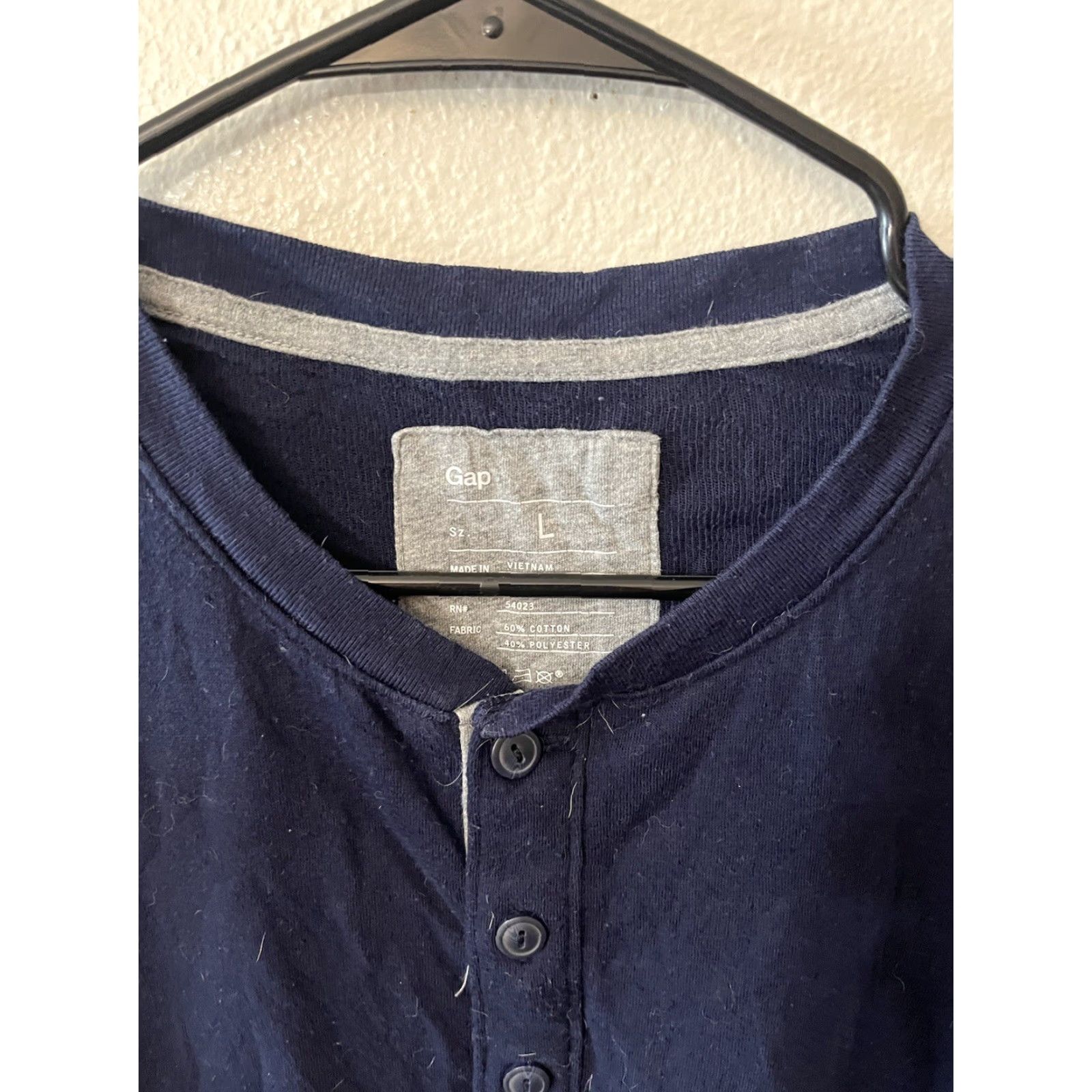 Gap Gap Animal Print Henley Pullover Tee Long Sleeve Men’s Size Large Blue Colorful Size US L / EU 52-54 / 3 - 2 Thumbnail