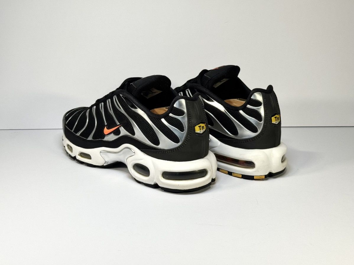 Nike Nike Air Max TN Plus OG Black Orange Metallic Size US 9 / EU 42 - 4 Thumbnail