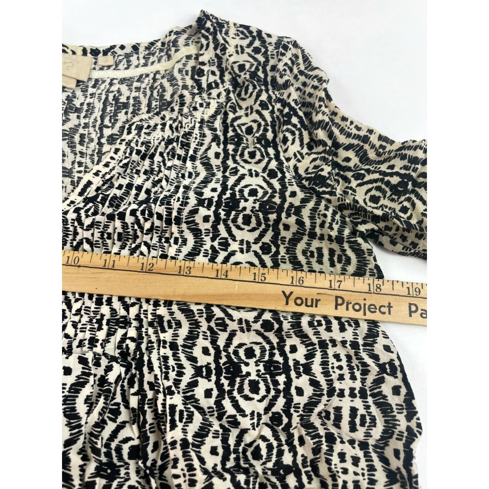Vintage Vanessa Virginia Tunic Blouse Women's Size Small Long Sleeve V-Neck Black Tan Shirts/Blouse Womens Small V-Neck Tunic Size S / US 4 / IT 40 - 5 Thumbnail