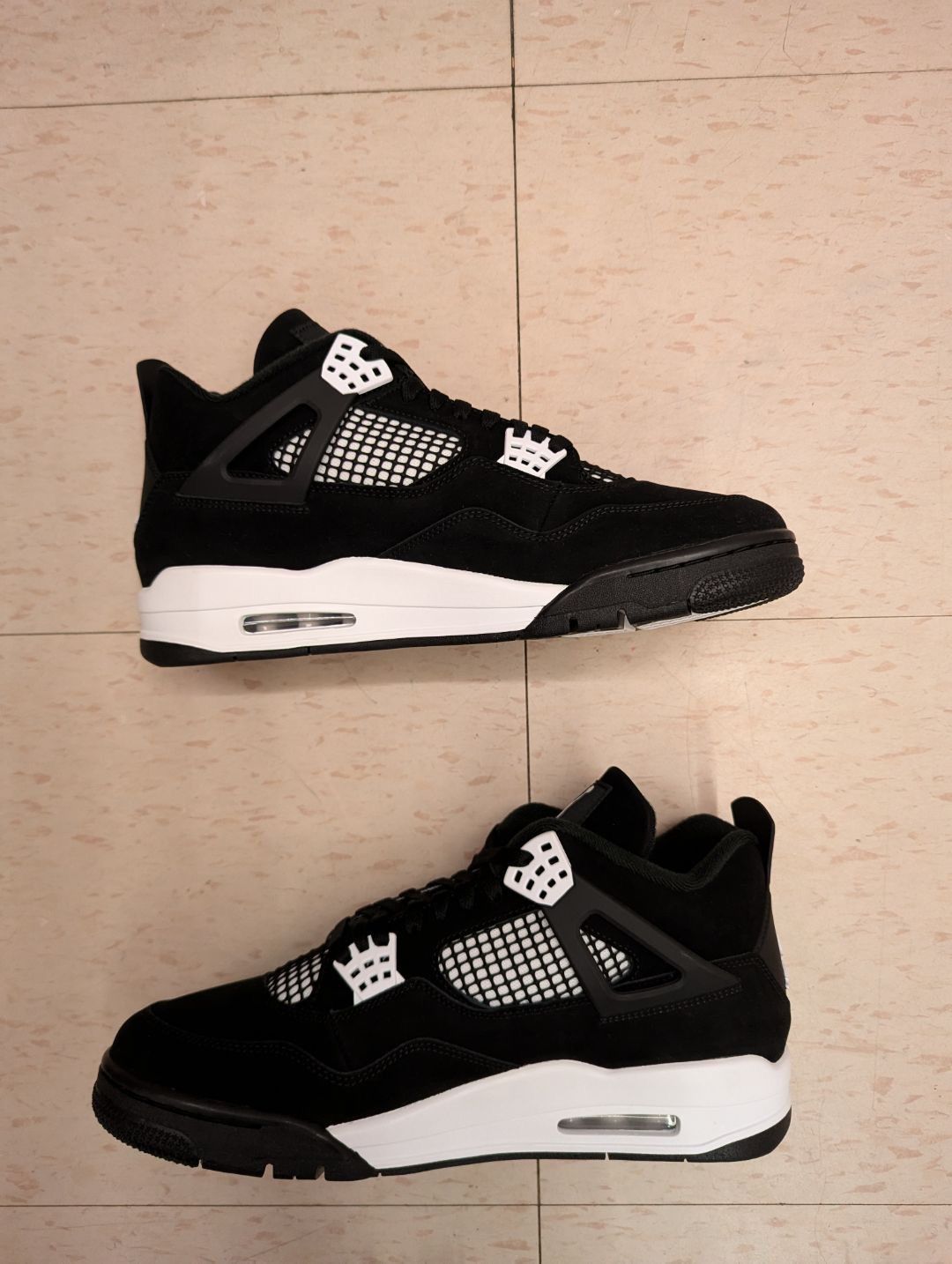 Jordan Brand Jordan 4s White Thunder Size US 12 / EU 45 - 1 Thumbnail