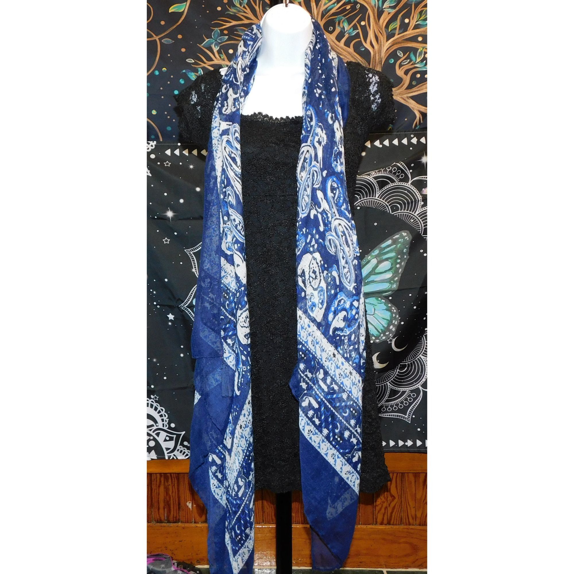 Madden NYC Madden NYC Paisley Scarf Wrap 75x80 Inches Blue & White Size ONE SIZE - 3 Thumbnail
