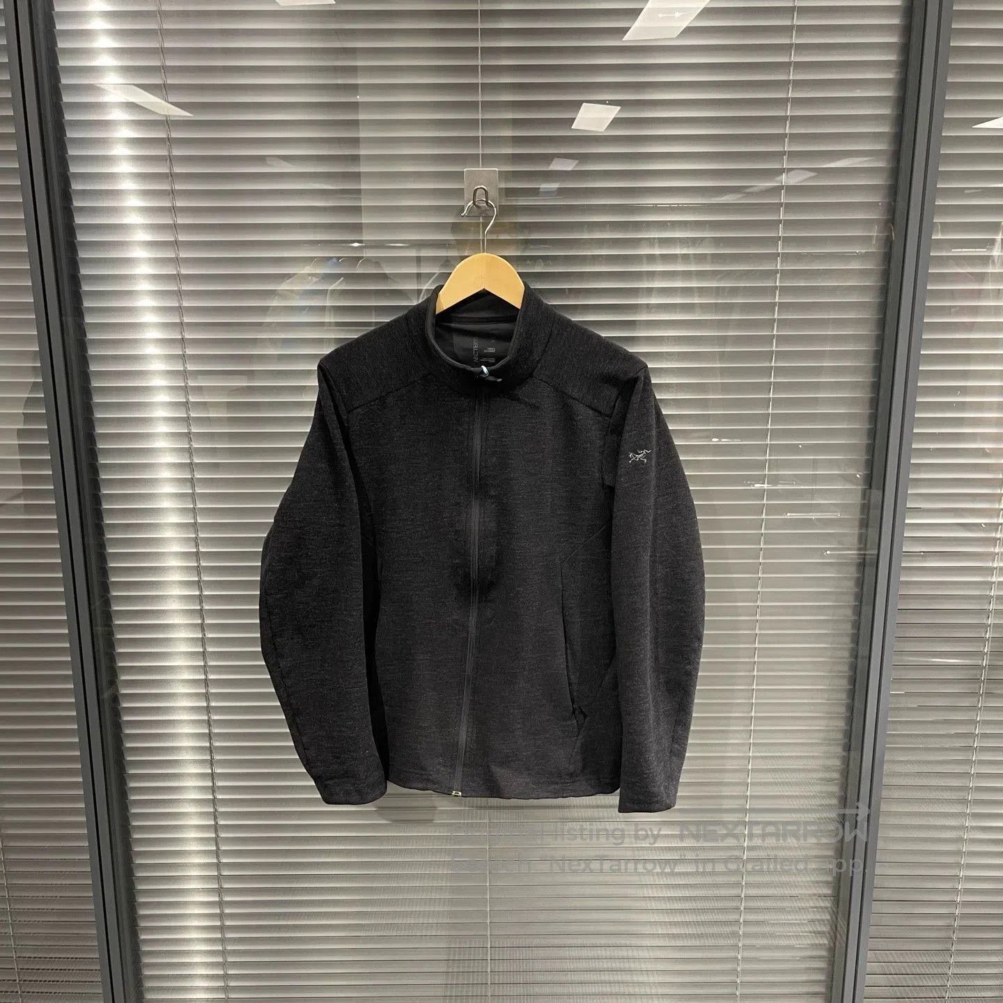 Arc'teryx Black Full-Zip Light Jacket Size M. Size US M / EU 48-50 / 2 - 1 Thumbnail