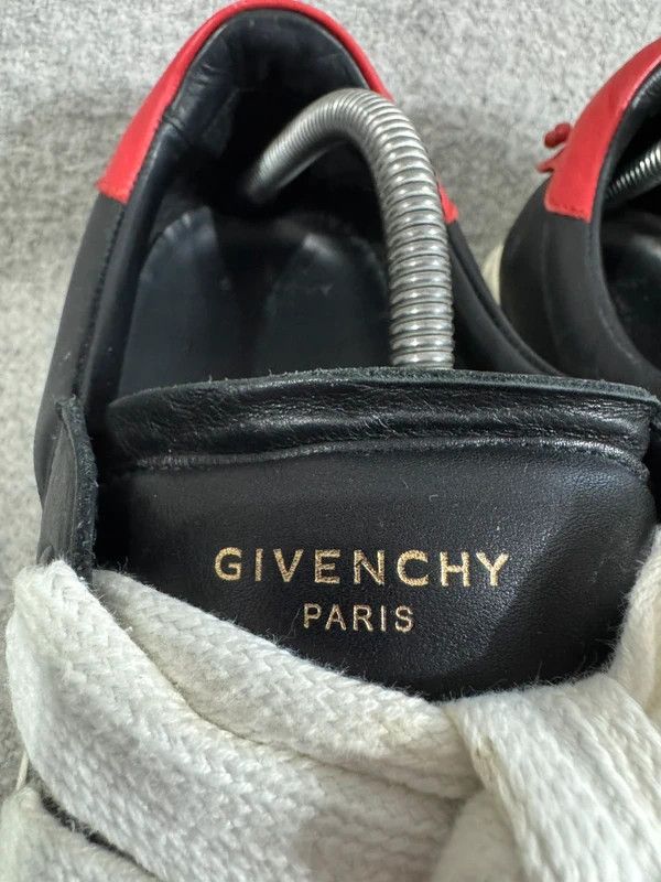 Givenchy Givenchy Paris Urban Street Low Sneakers big laces Black 42 Size US 9 / EU 42 - 8 Thumbnail