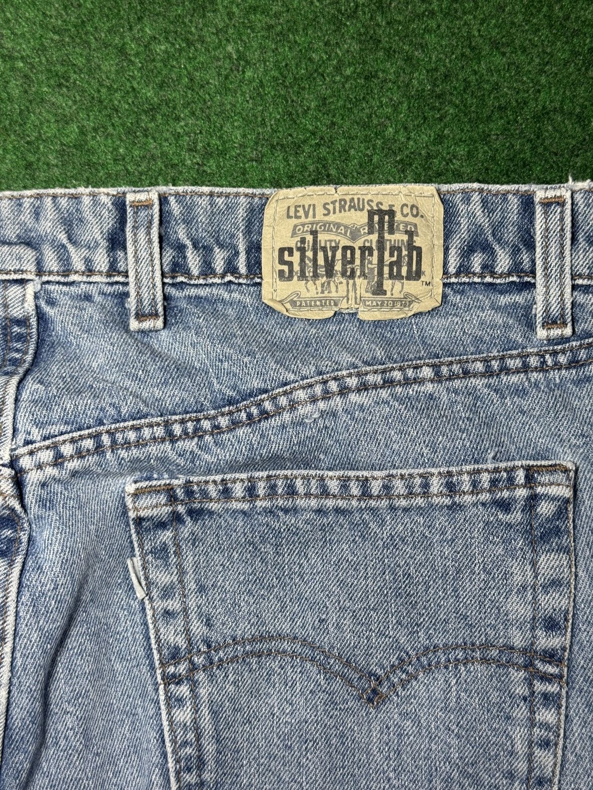 Levi's Vintage Clothing Vintage 90s Silvertab Levi’s Baggy Light Wash Hip Hop Jeans Size US 42 / EU 58 - 2 Thumbnail