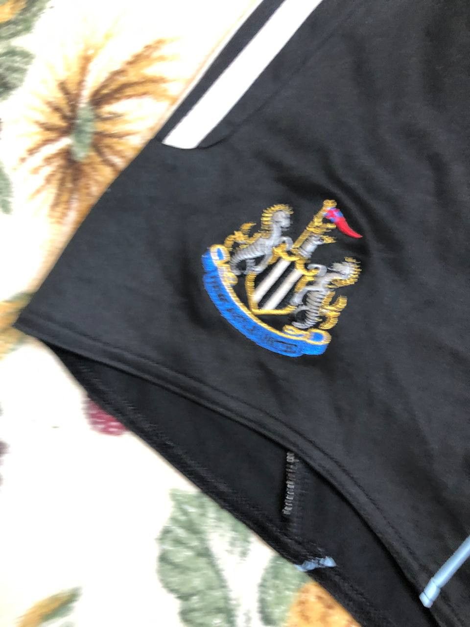 Adidas Adidas Newcastle United men's football shorts Size US 36 / EU 52 - 4 Thumbnail