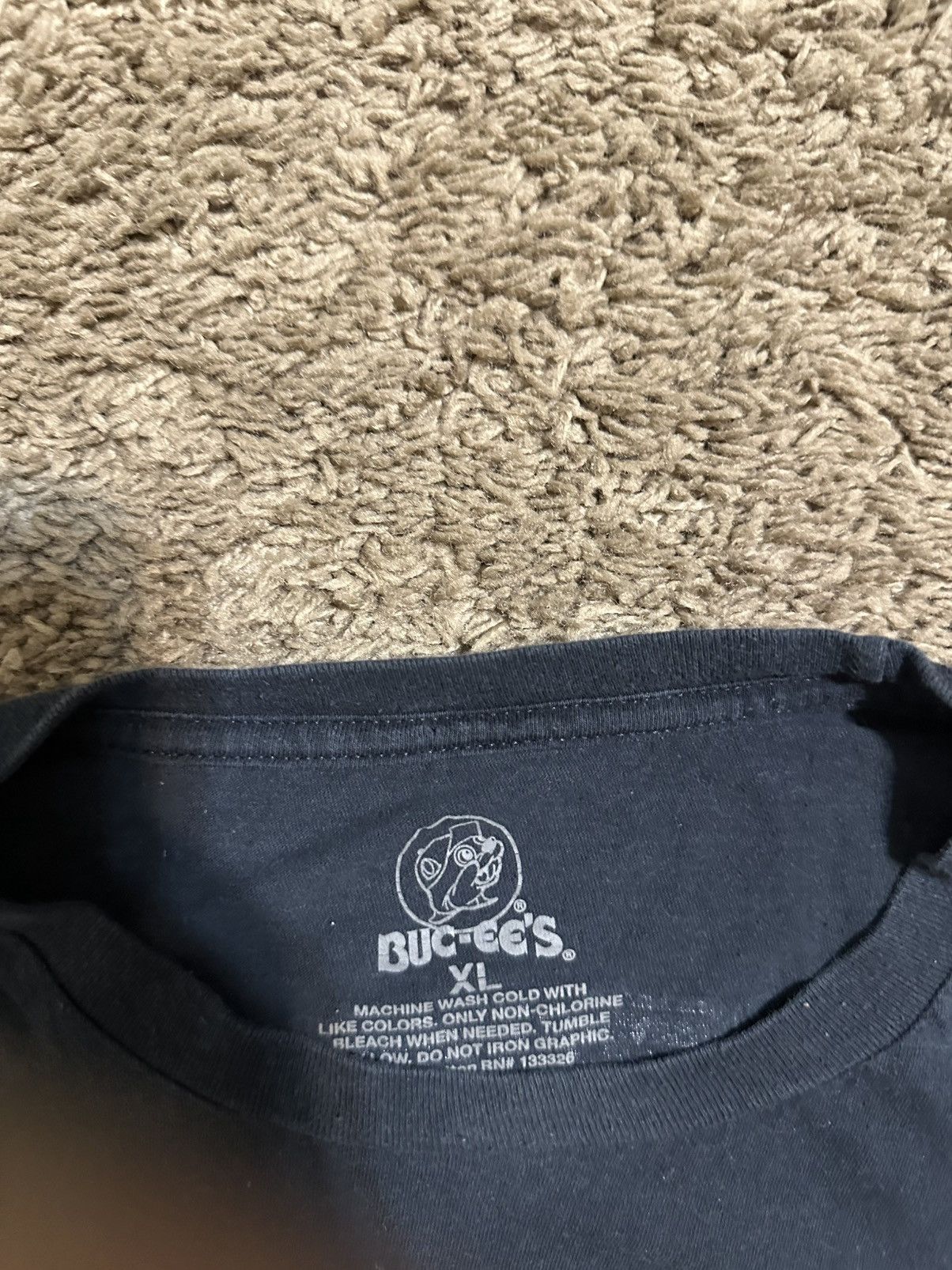 Other Vintage Buc-ee’s “would tour” shirt 00s size Xl Size US XL / EU 56 / 4 - 3 Thumbnail