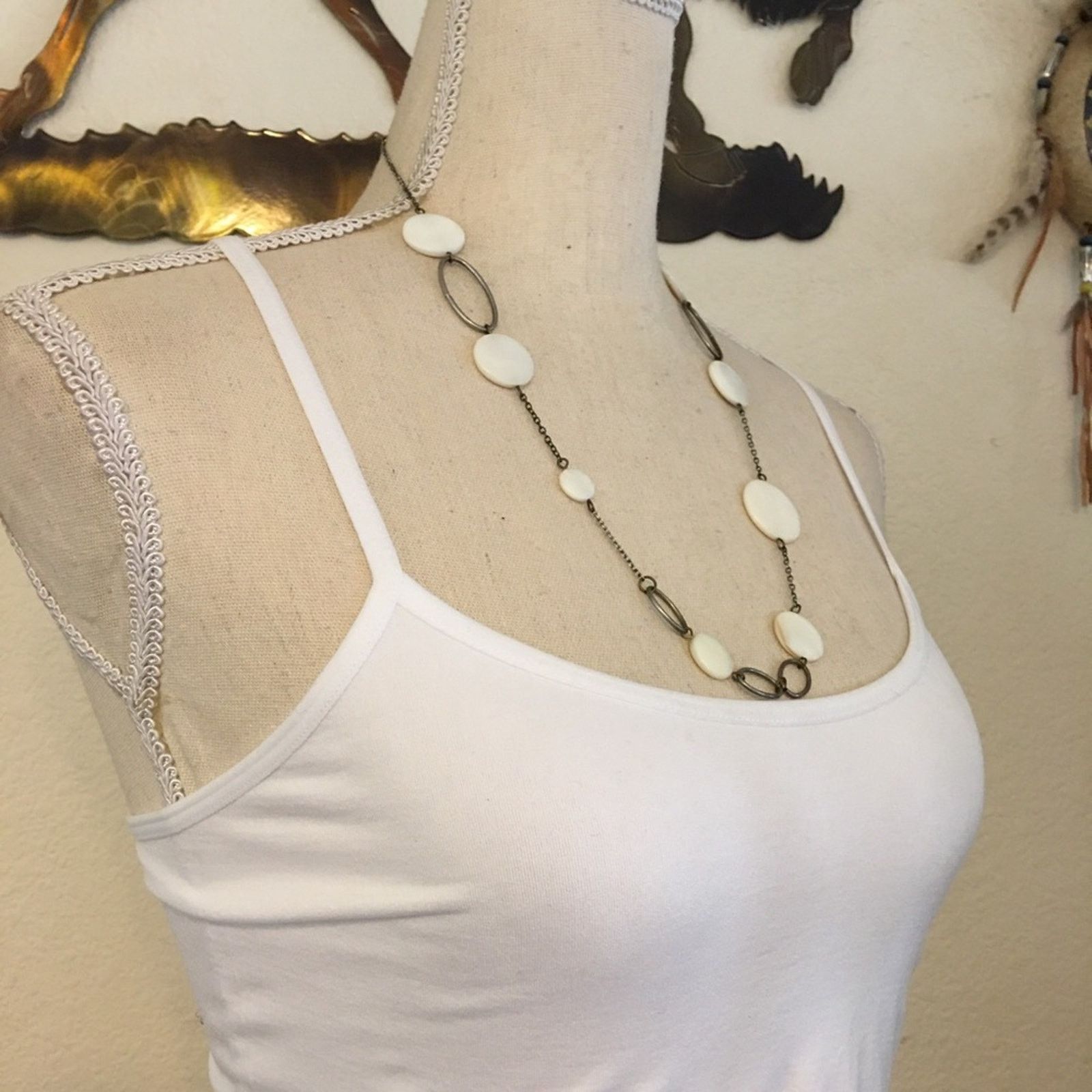 Vintage Vintage mother of pearl disc silver tone necklace Size ONE SIZE - 2 Thumbnail
