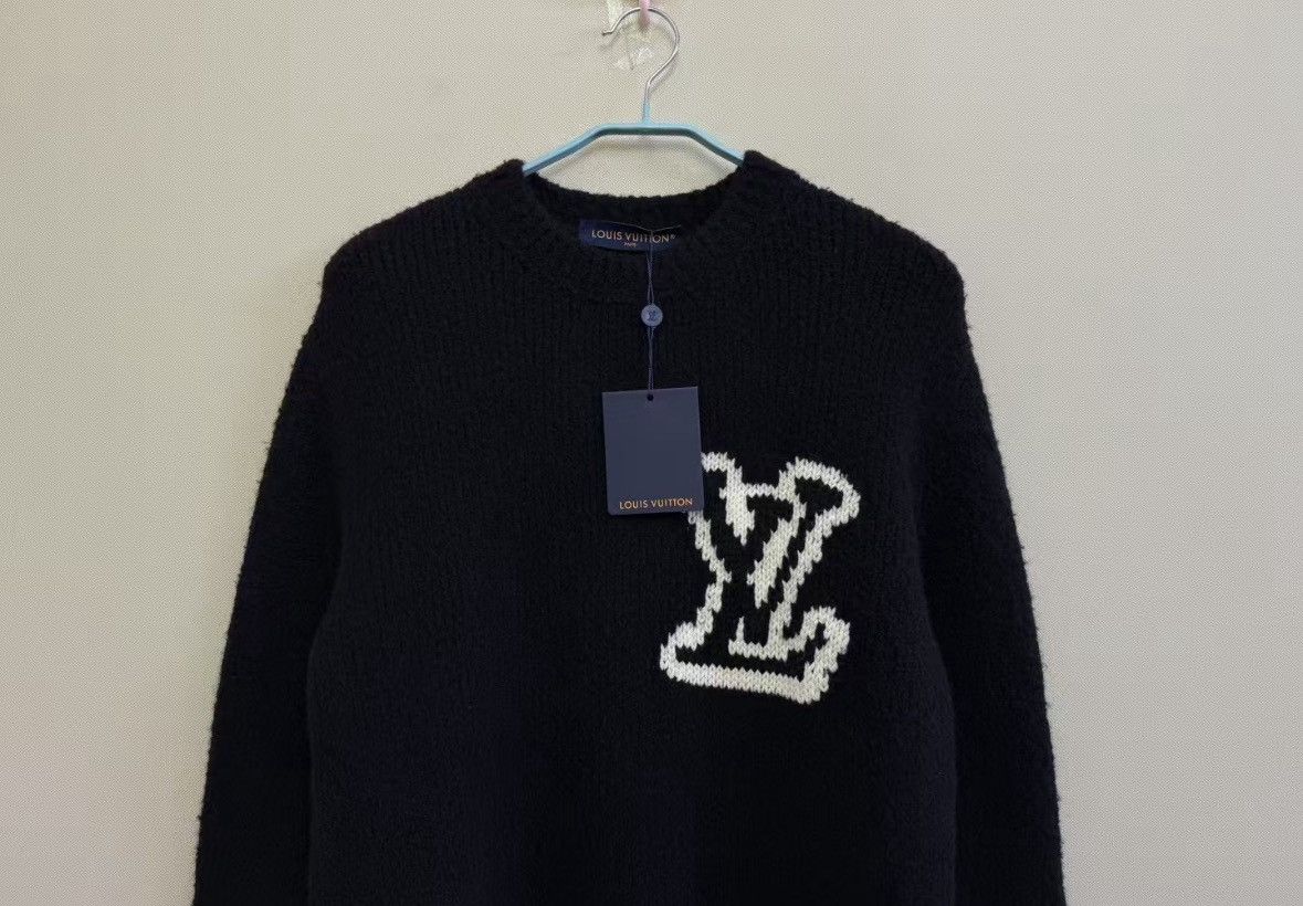 Louis Vuitton Louis Vuitton Navy blue knitted LOGO teddy sweater 2502-Nex Size US M / EU 48-50 / 2 - 2 Thumbnail
