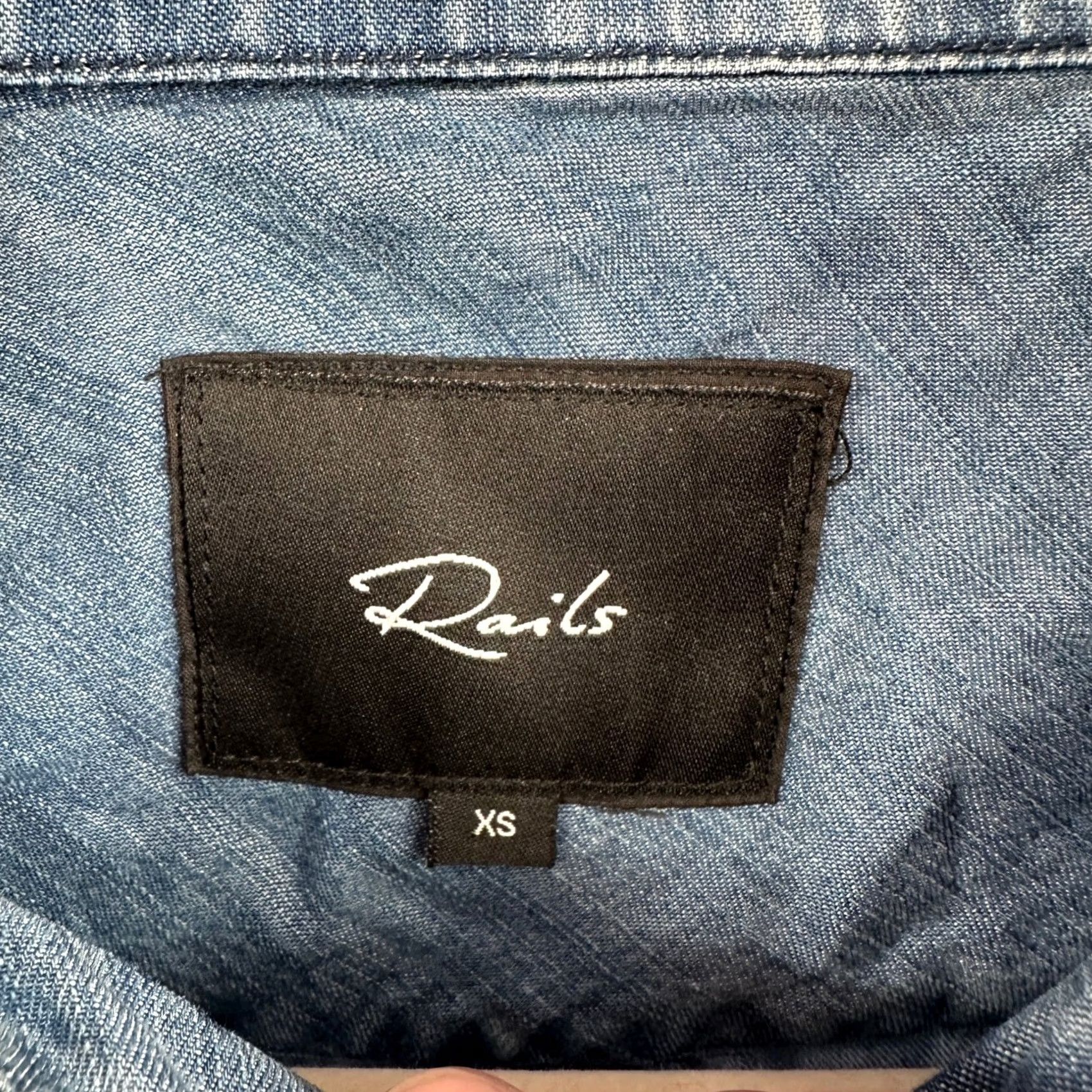 Rails Rails Kellen Dark Vintage Blue Tencel Button Down Shirt Womens XS INT624-076 Size XS / US 0-2 / IT 36-38 - 4 Thumbnail