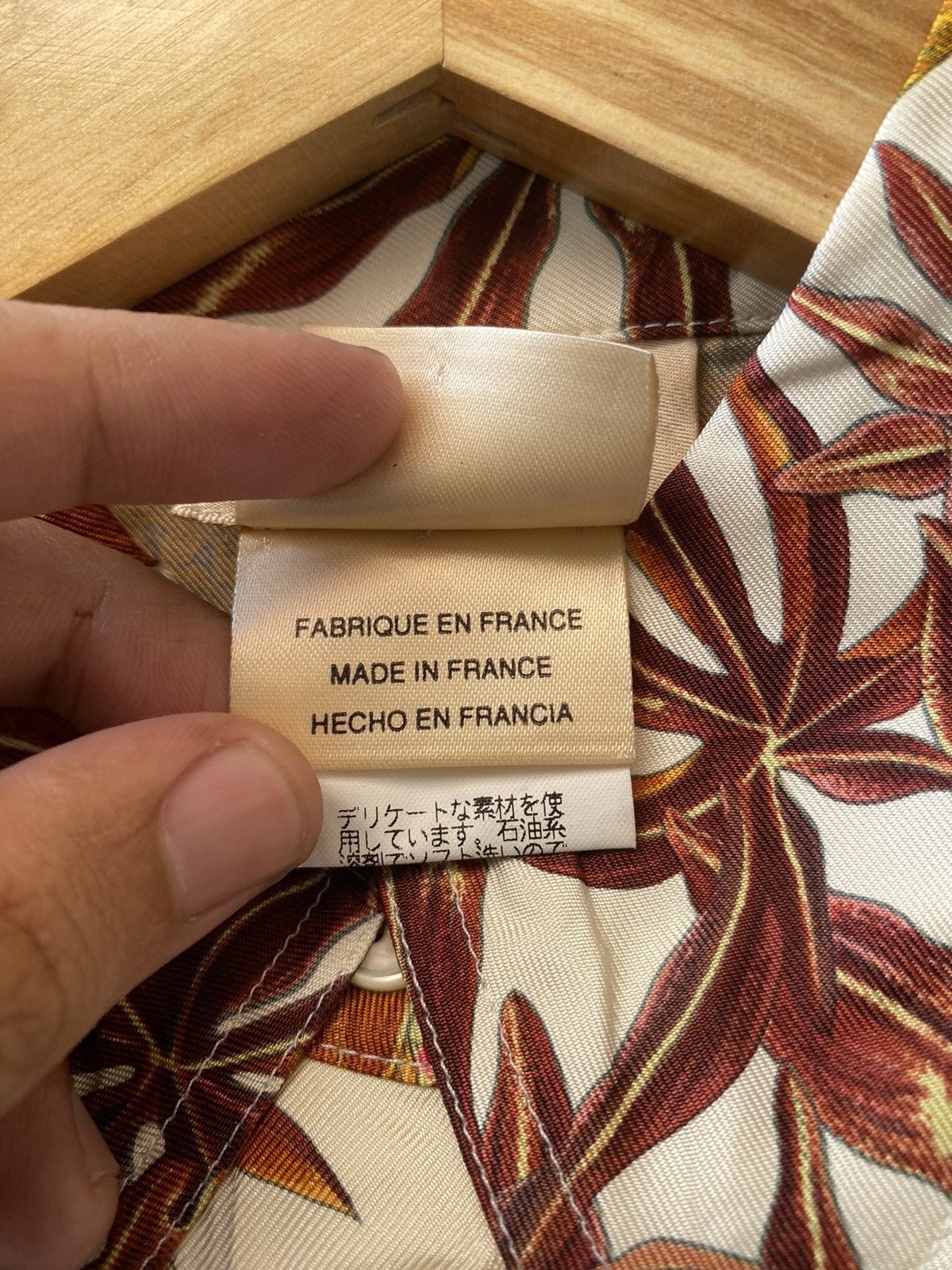 Hermes Vintage Hermes "Passiflores" Silk Shirt Size US M / EU 48-50 / 2 - 12 Thumbnail