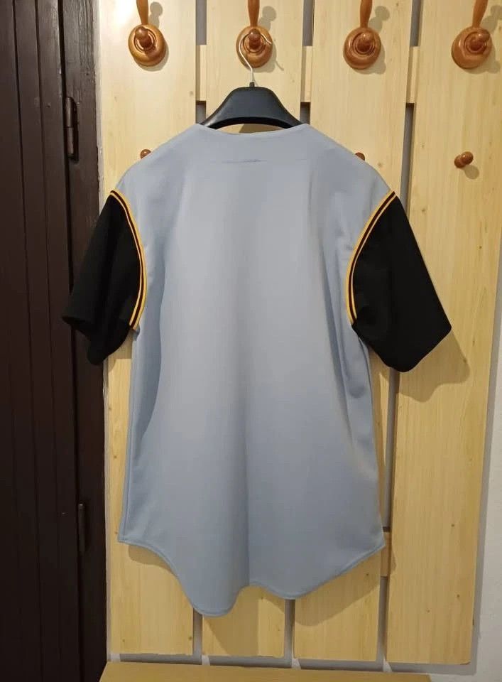 Majestic Original Pittsburgh Pirates MLB jersey Size US M / EU 48-50 / 2 - 6 Thumbnail