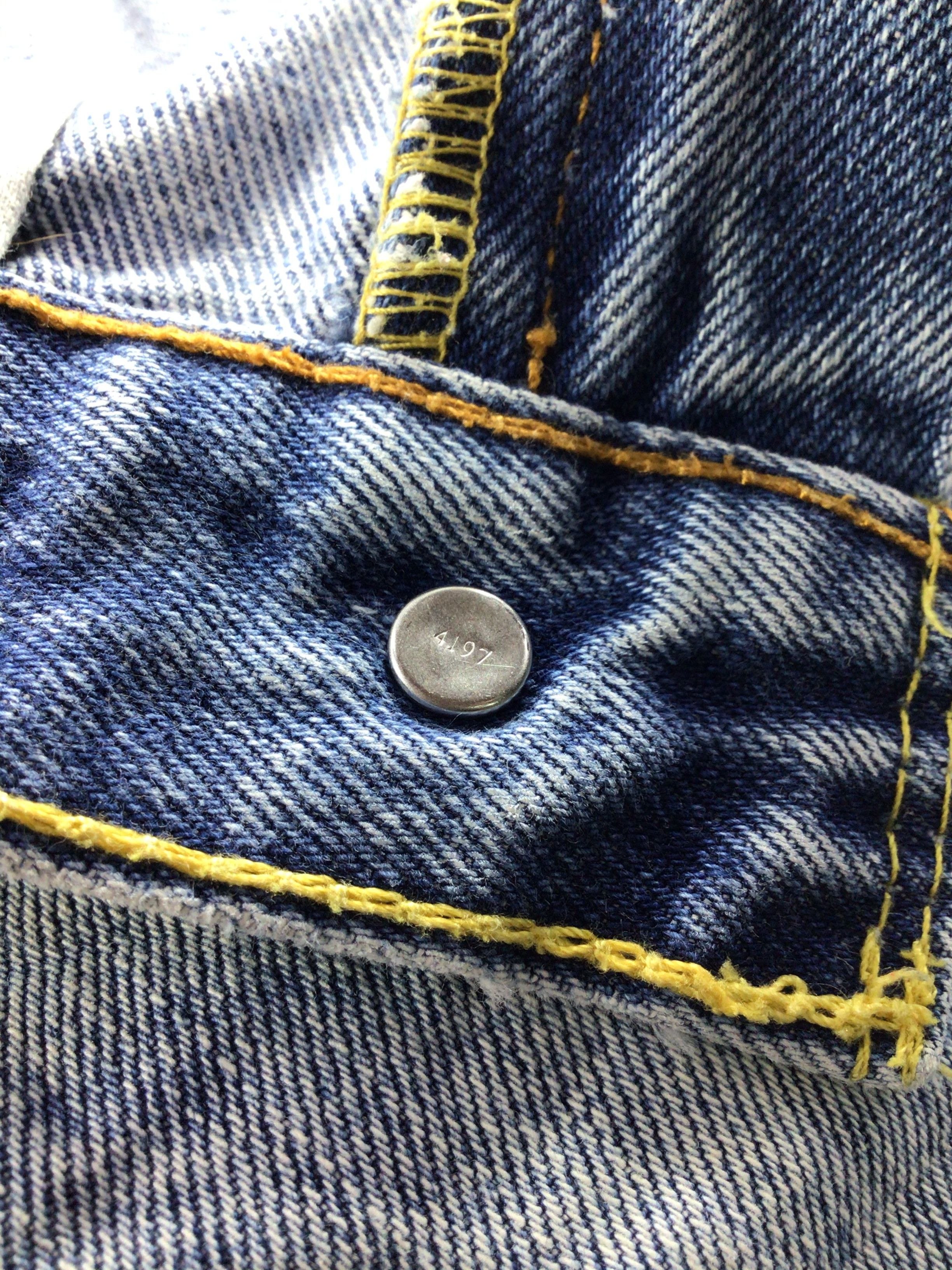 Levi's Vintage Levis 505 Jeans-J775 Size US 33 - 10 Thumbnail