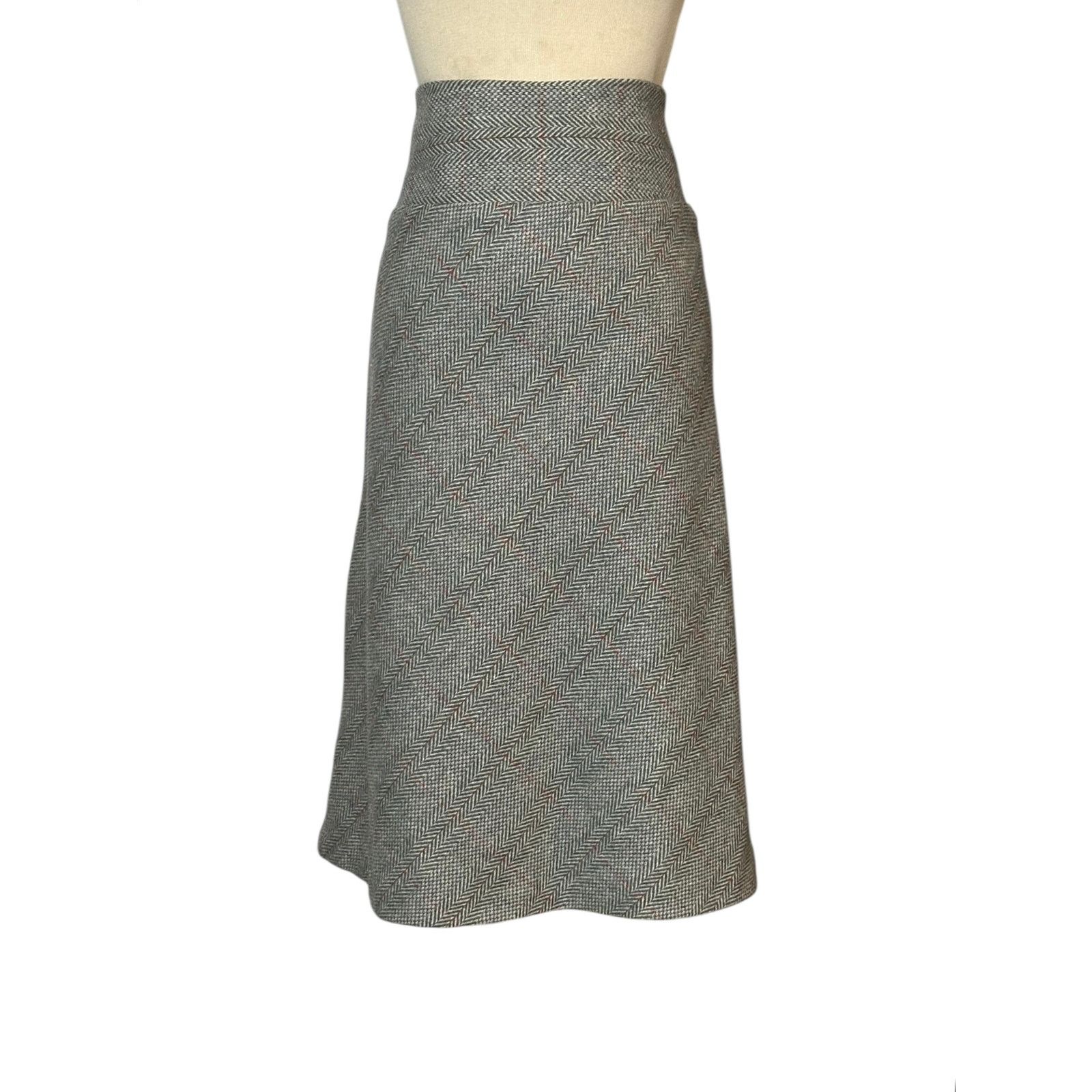 Benetton BENETTON gray red plaid knee length skirt size 44 US Medium Size 32" / US 10 / IT 46 - 10 Thumbnail