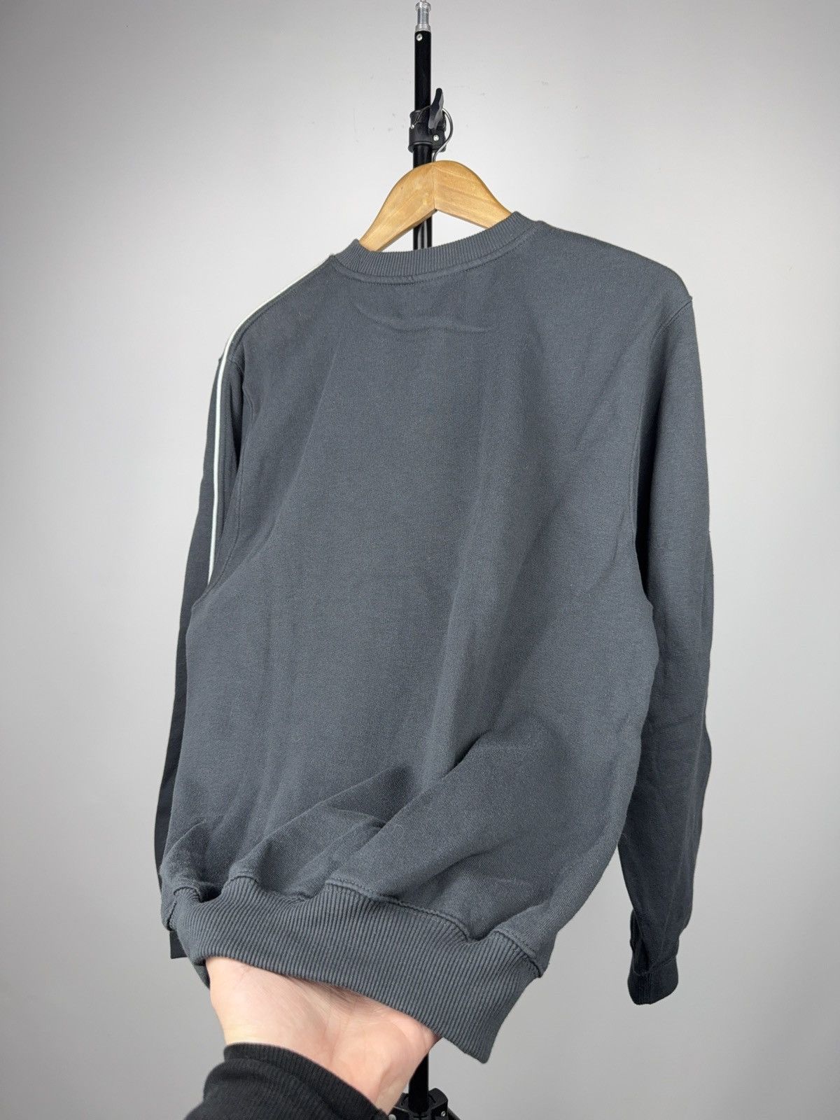 Adidas Vintage Adidas Big Central Logo Sweatshirt Grey Y2K 2001 Size US S / EU 44-46 / 1 - 12 Thumbnail