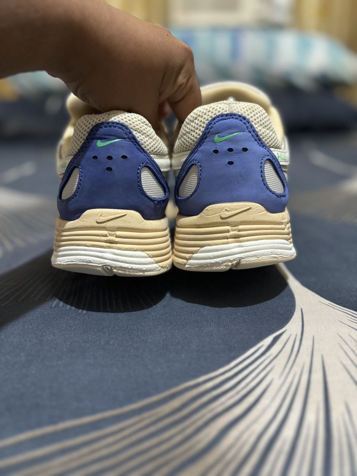 Nike NIKE P-6000 COCONUT MILK SAIL Size US 9 / EU 42 - 7 Thumbnail