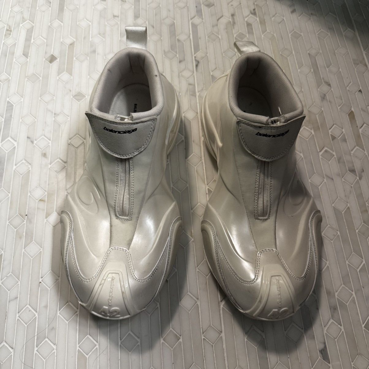 Balenciaga BALENCIAGA BASKETBALL SHOES Size US 9 / EU 42 - 1 Thumbnail