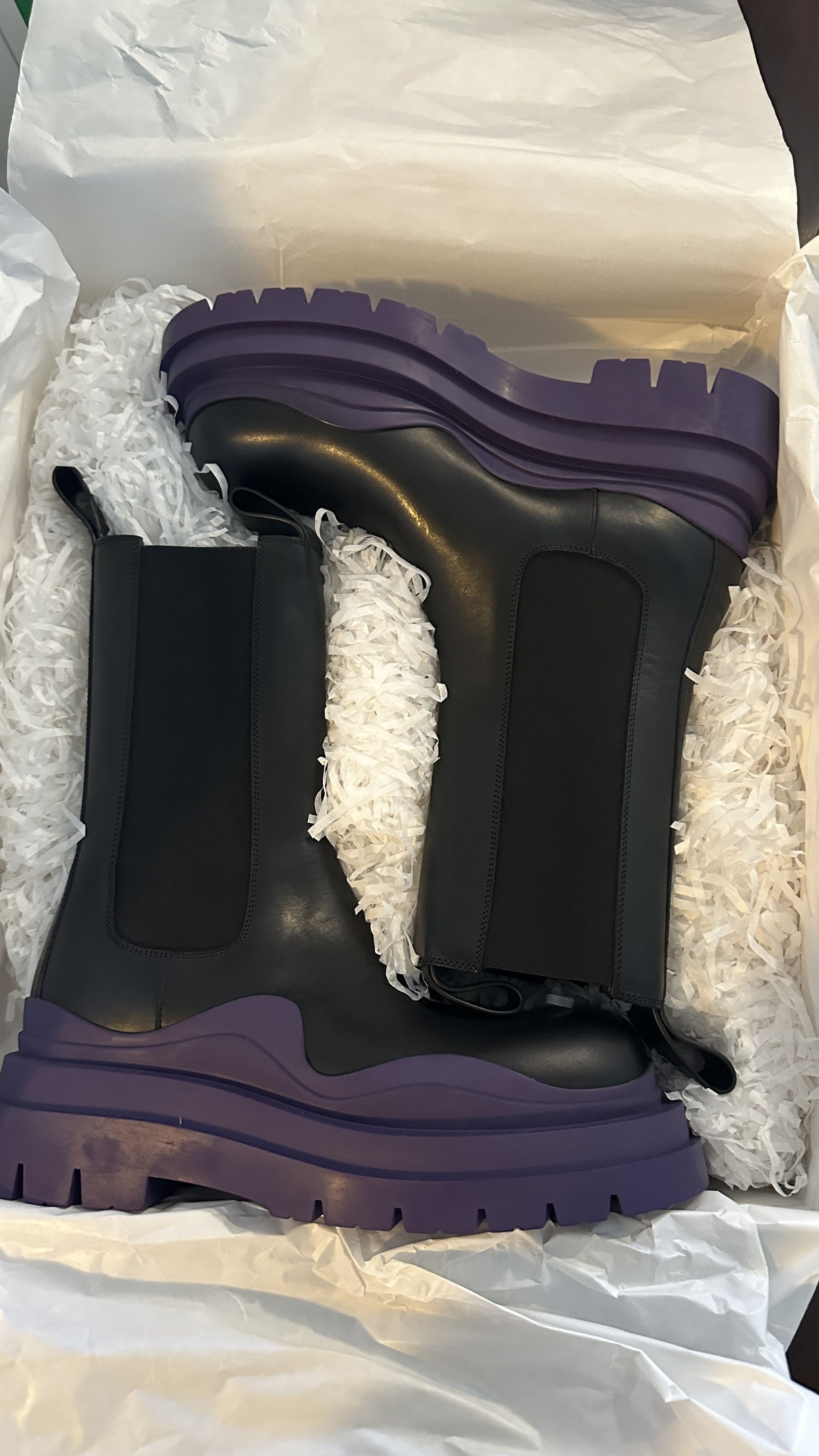 Bottega Ceneta Tire Boot military calf