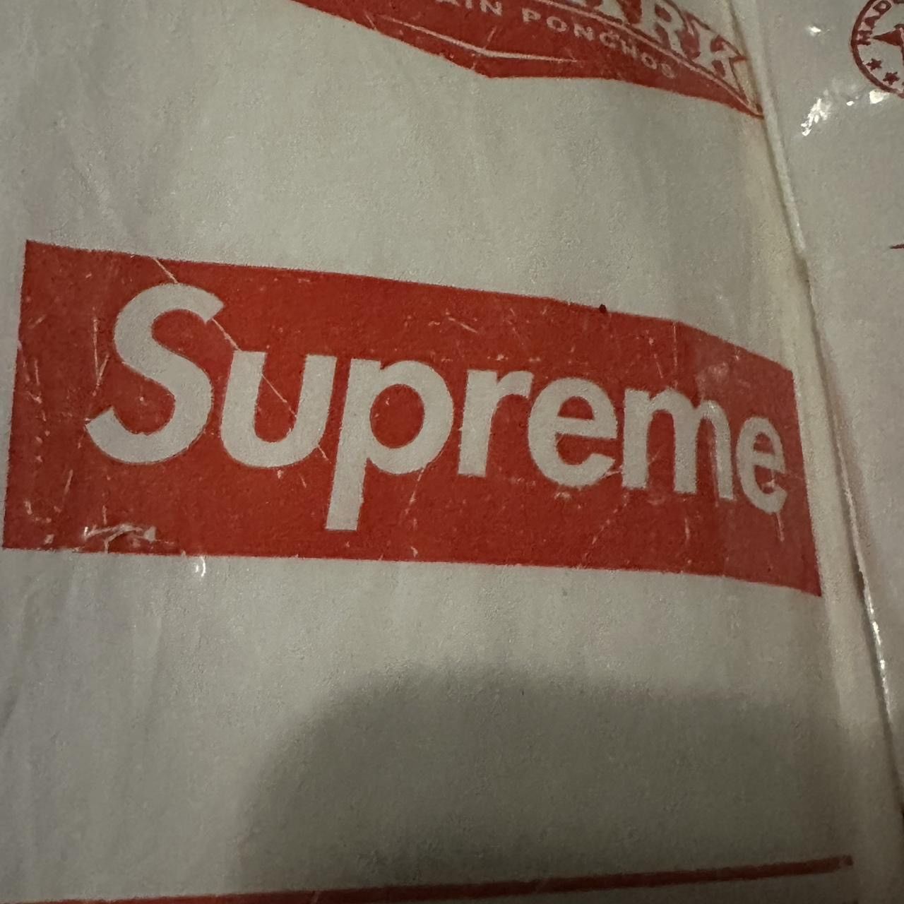 Supreme Supreme SS20 Gift Poncho Size ONE SIZE - 2 Thumbnail