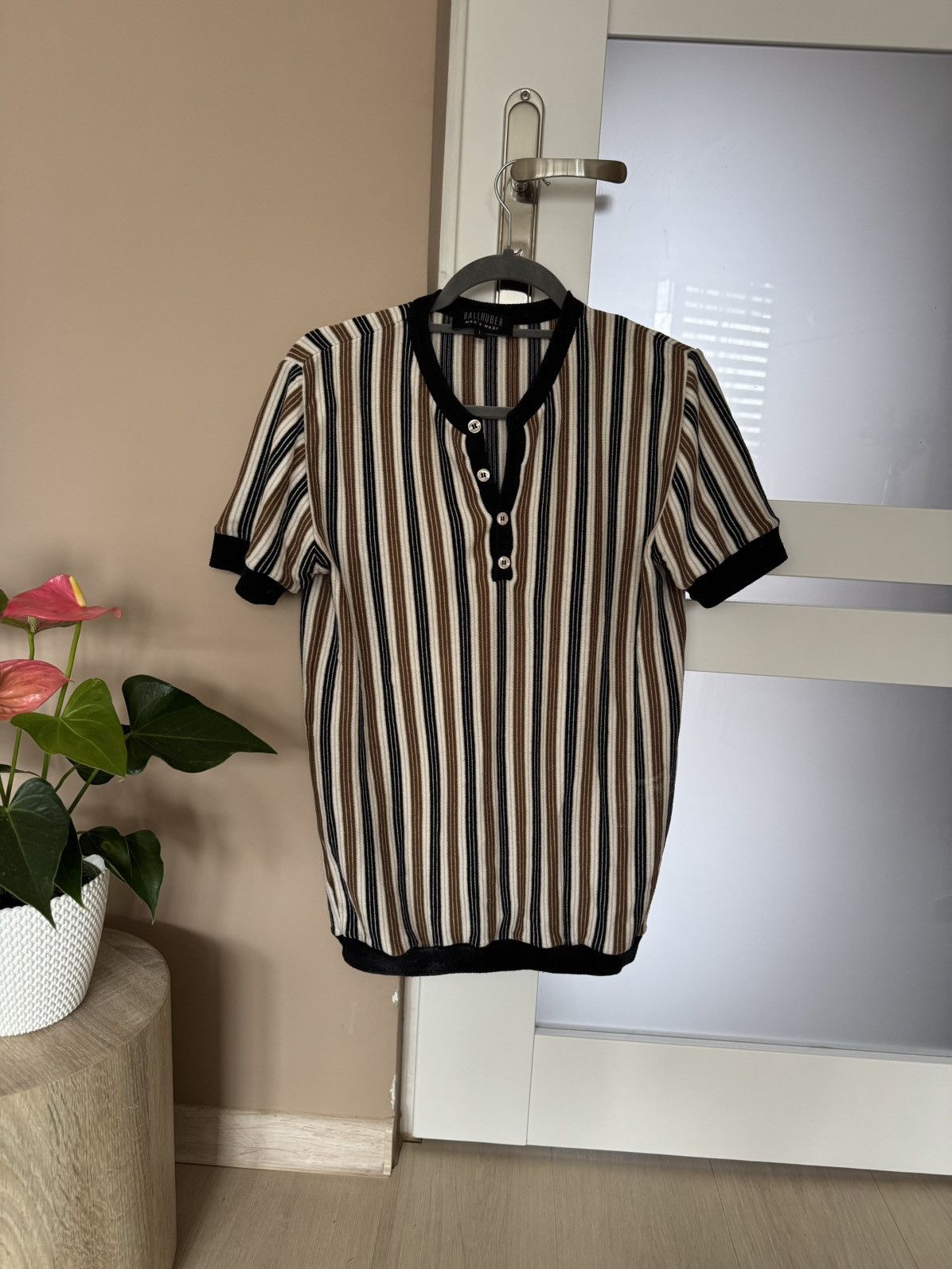 Vintage Striped Short-Sleeve Shirt Size US L / EU 52-54 / 3 - 1 Thumbnail