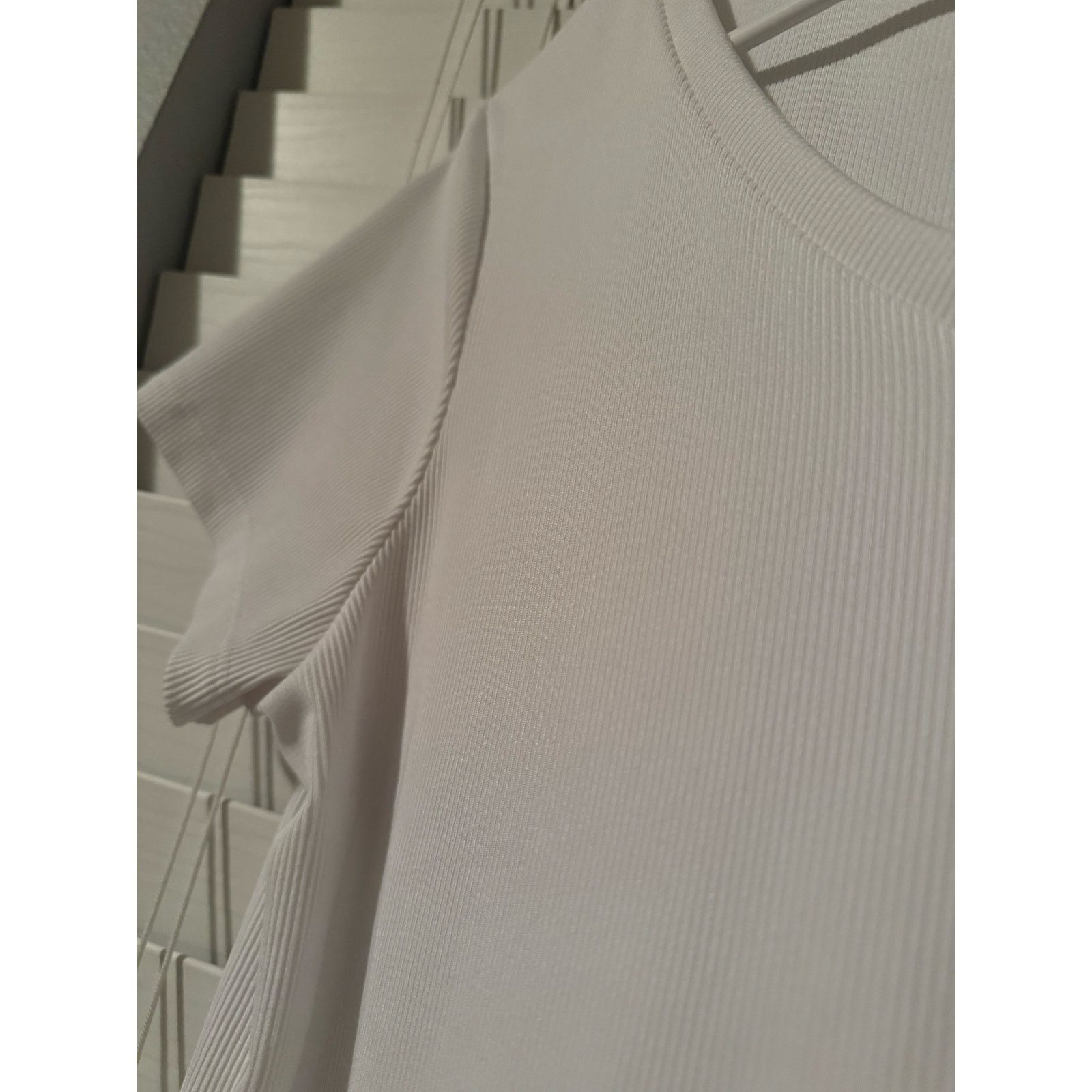 Other Women's Ribbed White V-Neck Crop Top Size XL Size XL / US 12-14 / IT 48-50 - 3 Thumbnail
