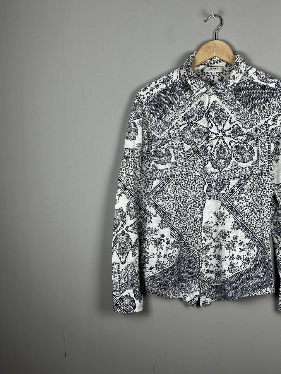 Alpha Studio Alpha Studio Luxury Printed Slim Shirt Size US S / EU 44-46 / 1 - 2 Thumbnail