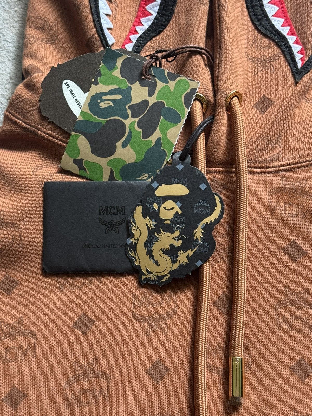 Bape × MCM BAPE x MCM Year of the Dragon Shark Pullover Hoodie - Brown Size US L / EU 52-54 / 3 - 5 Thumbnail