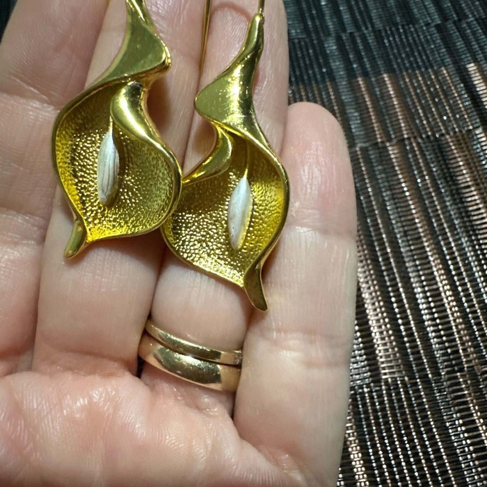 Other Blooming Flower Hook Earrings Dangle Size ONE SIZE - 2 Thumbnail