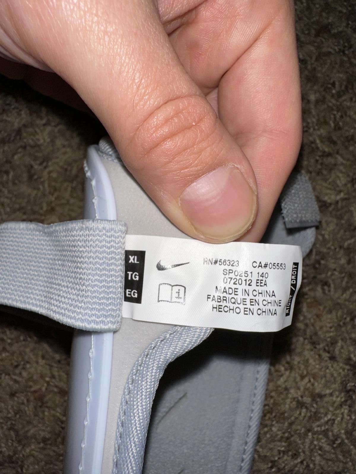 Nike Nike Shin Pads Shield Size ONE SIZE - 8 Thumbnail