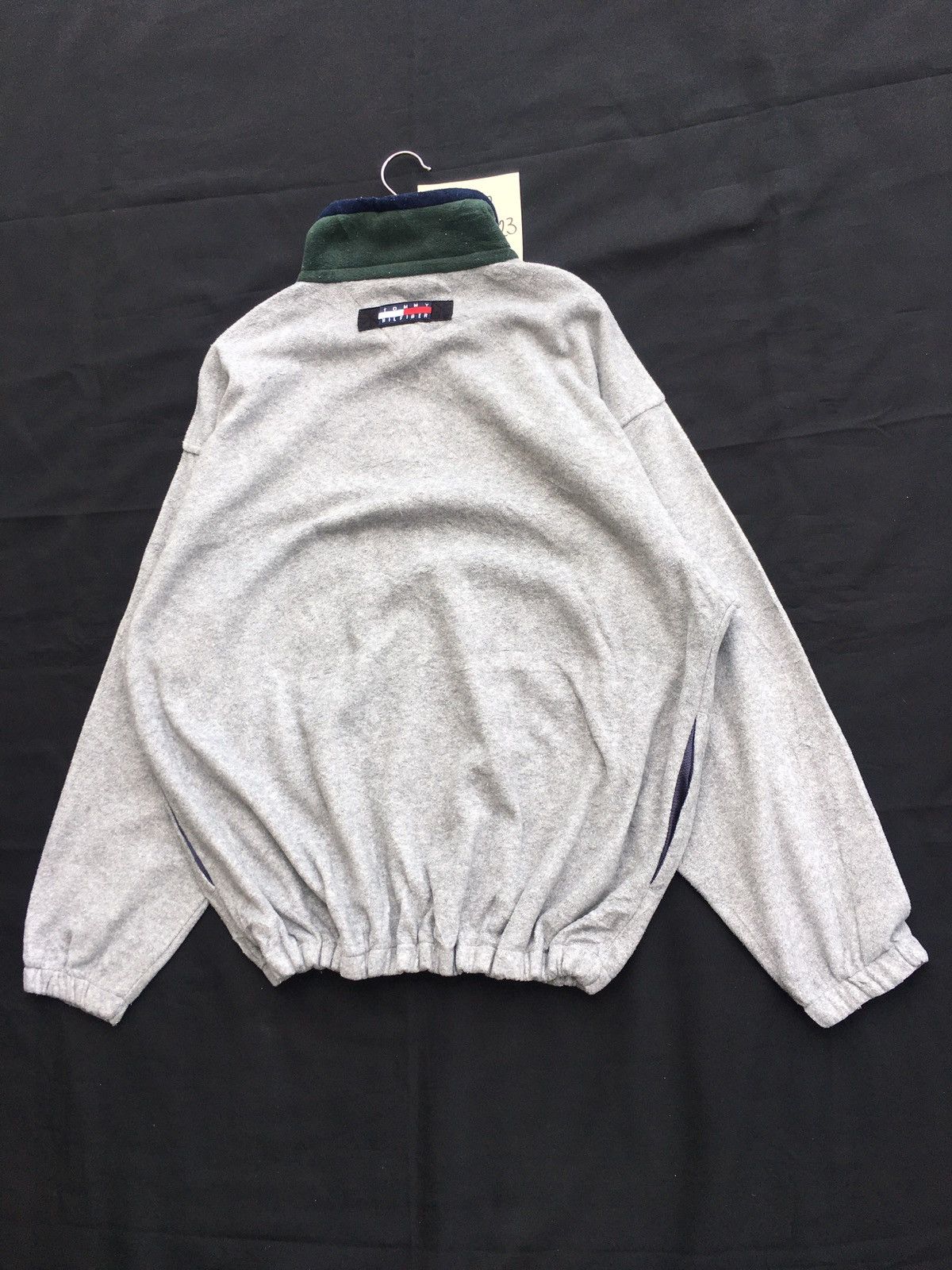 Tommy Hilfiger Rare Vintage 90s Tommy Hilfiger Sweatshirt Size US XL / EU 56 / 4 - 15 Thumbnail