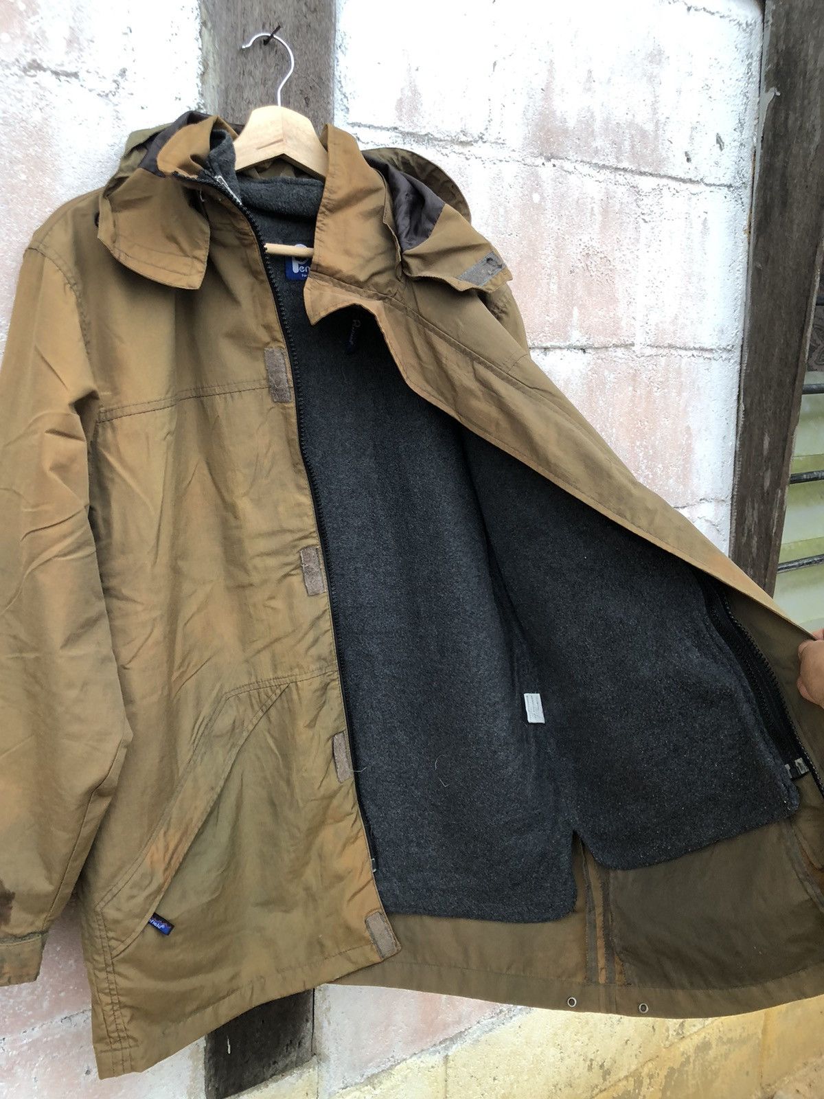 Penfield Penfield Windbreaker Light Jacket Hoodie Nice Color Size US M / EU 48-50 / 2 - 7 Thumbnail