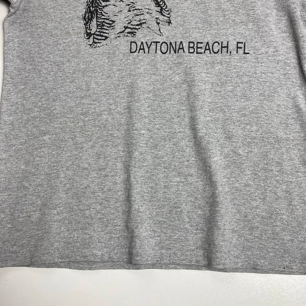 Other Hooters T-shirt Size:M Size US M / EU 48-50 / 2 - 4 Thumbnail