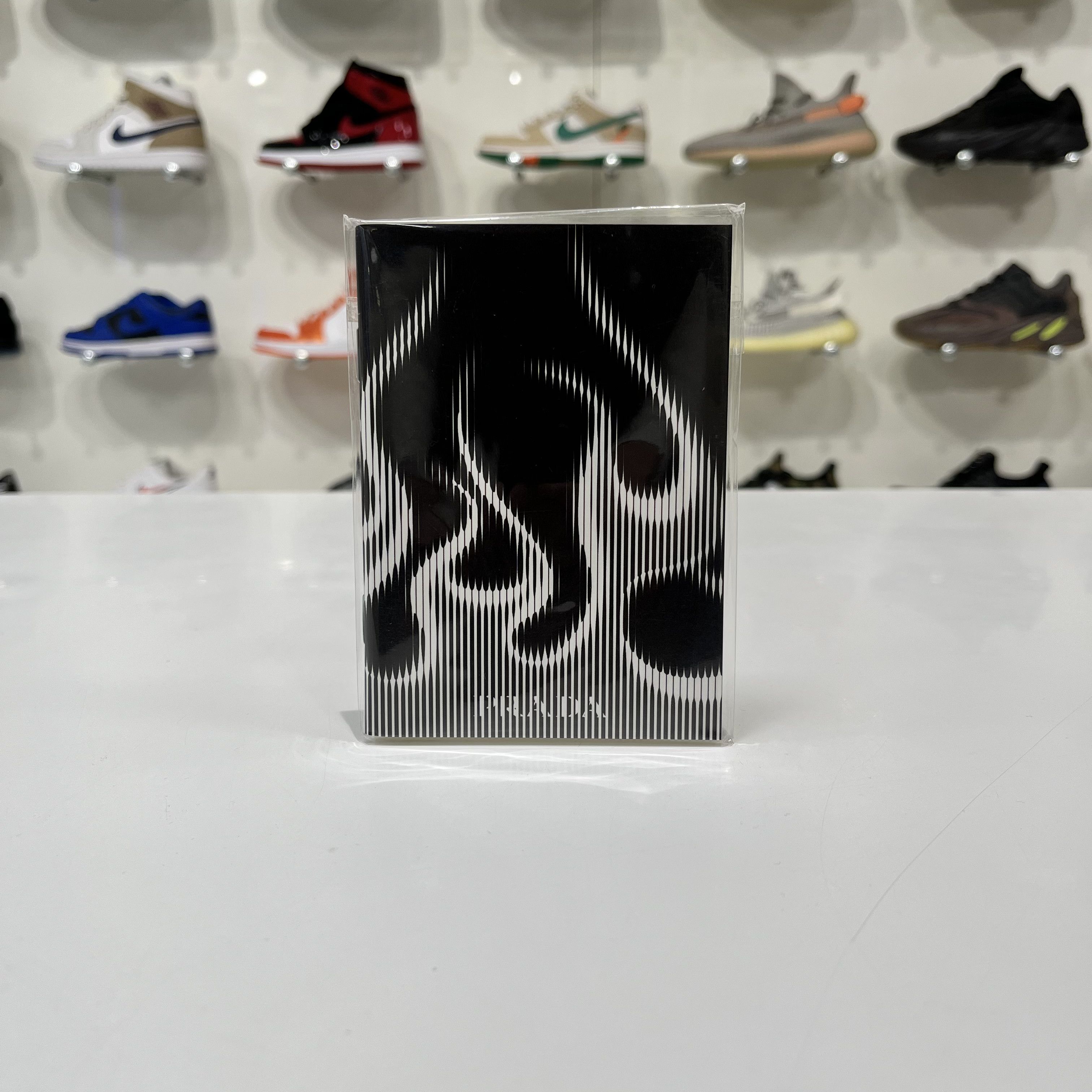 Prada Prada Flame Japan Note Book Black Size ONE SIZE - 1 Thumbnail
