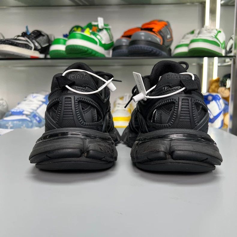 Balenciaga Balenciaga Track 2.0 Black Sneakers Size 36-2505 Size US 5 / IT 35 - 5 Thumbnail