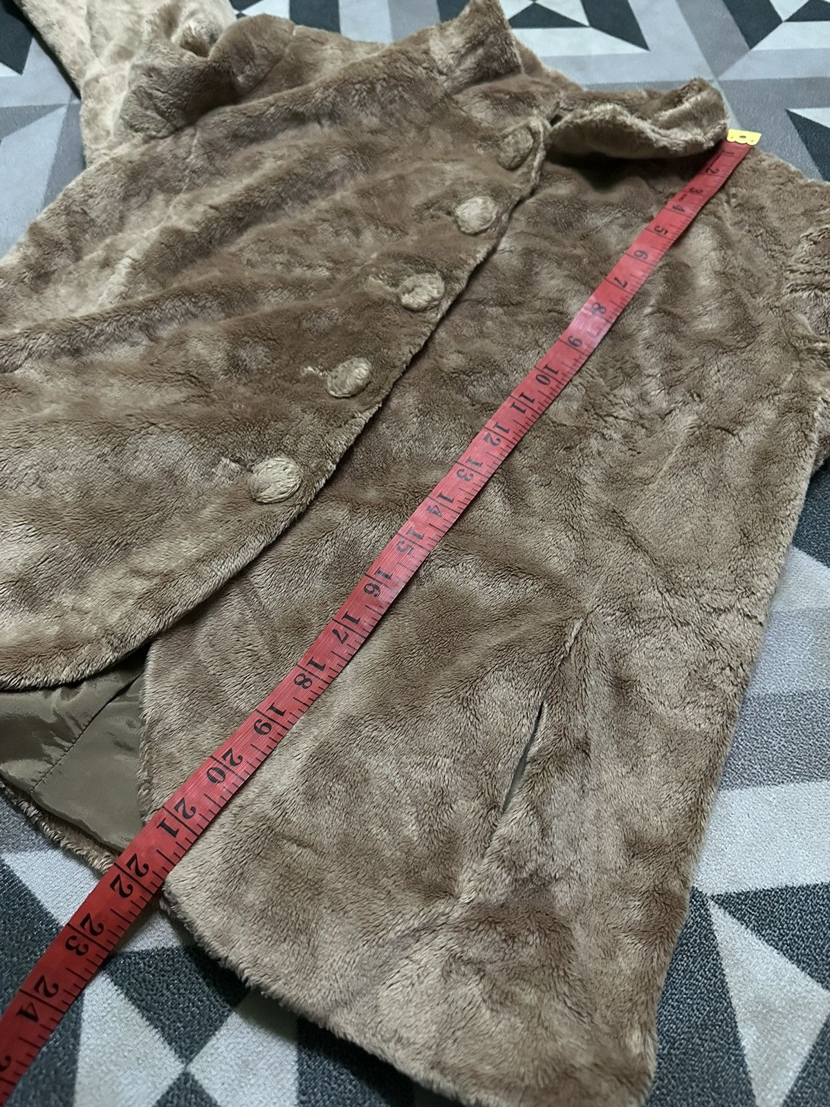 agnes b. Agnès b. beige faux-fur coat Size L / US 10 / IT 46 - 16 Thumbnail