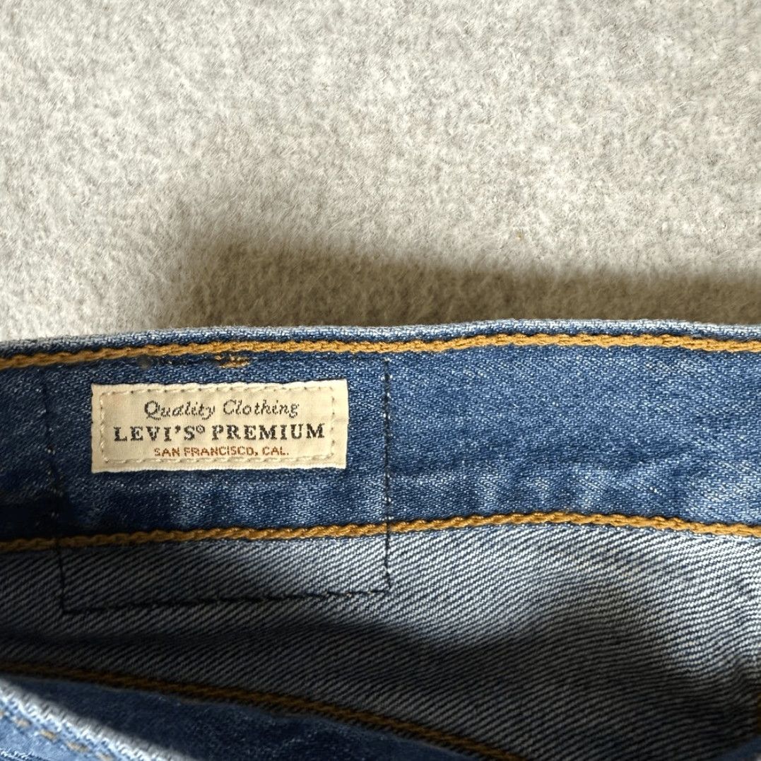 Levi's Levi's Premium Jeans Womens 26x32 Straight Leg Denim High Rise Cotton Blue Modern Straight Women 26 32 Blue Denim (Pre-owned) Size 26" / US 2 / IT 38 - 2 Thumbnail