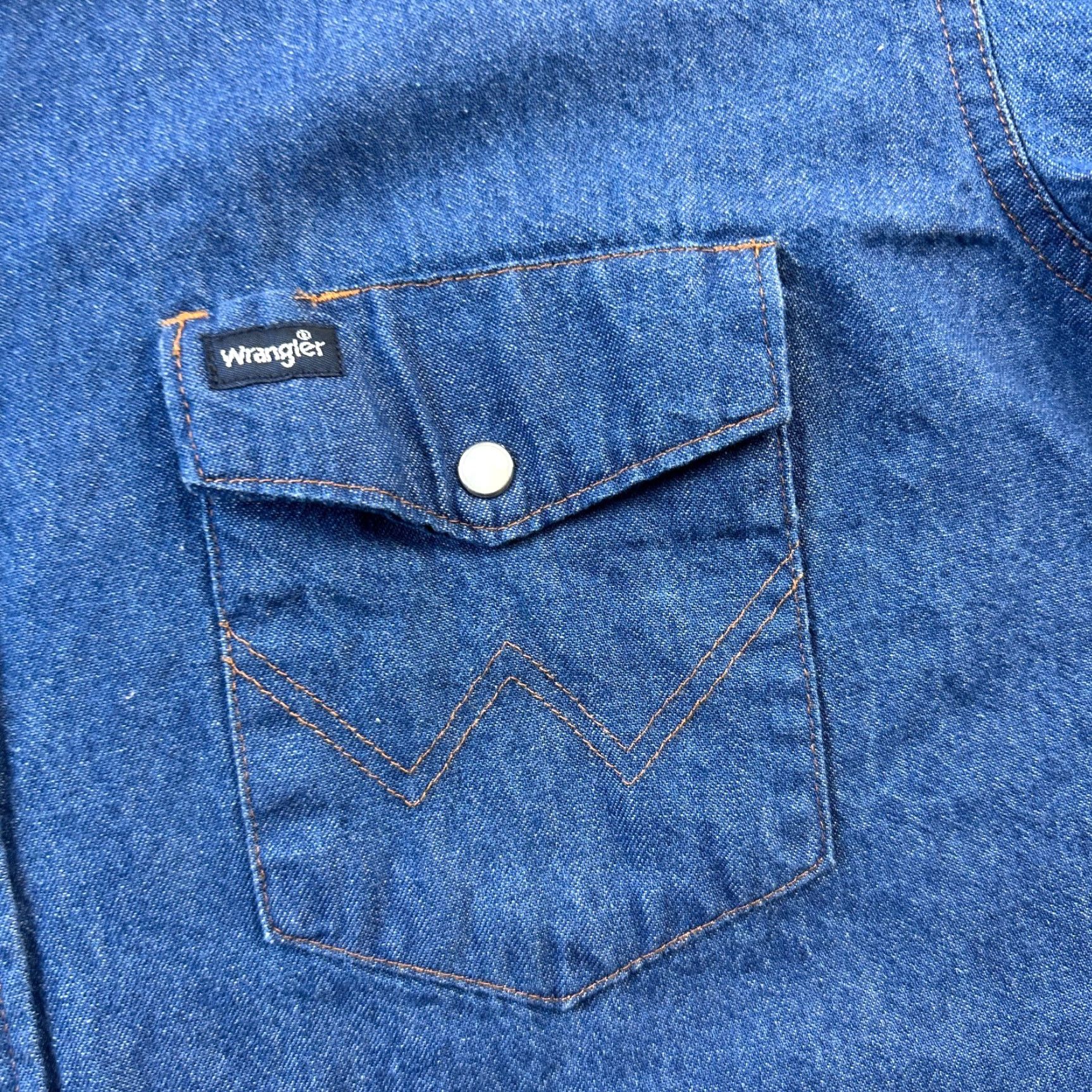 Wrangler Wrangler Shirt Mens XL Blue Denim Western Cowboy Button-Up Short Sleeve Jeans Pearl Snap Casual Workwear Size US XL / EU 56 / 4 - 4 Thumbnail
